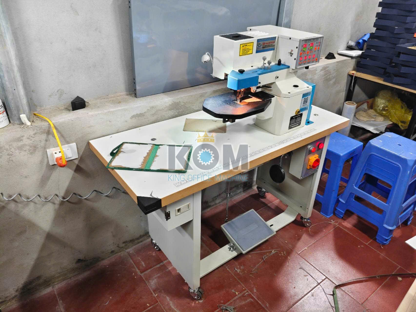 Ban may vien keo bia so da