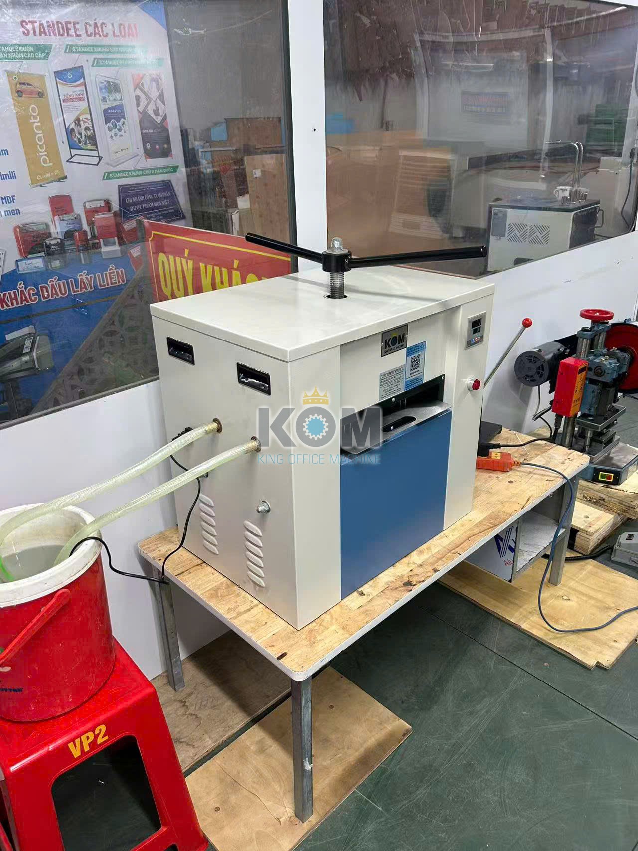 Máy ép thẻ nhựa cao tần 3 KOM bán máy làm thẻ nhựa PVC khổ A4