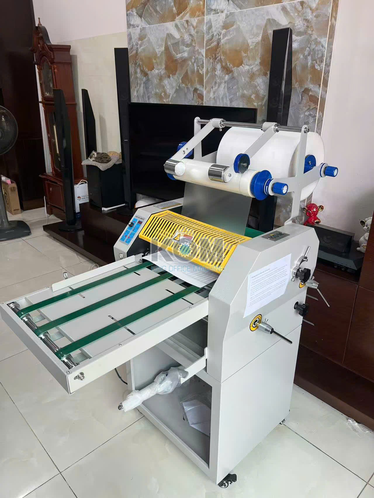 May can mang a3 co thu cuon