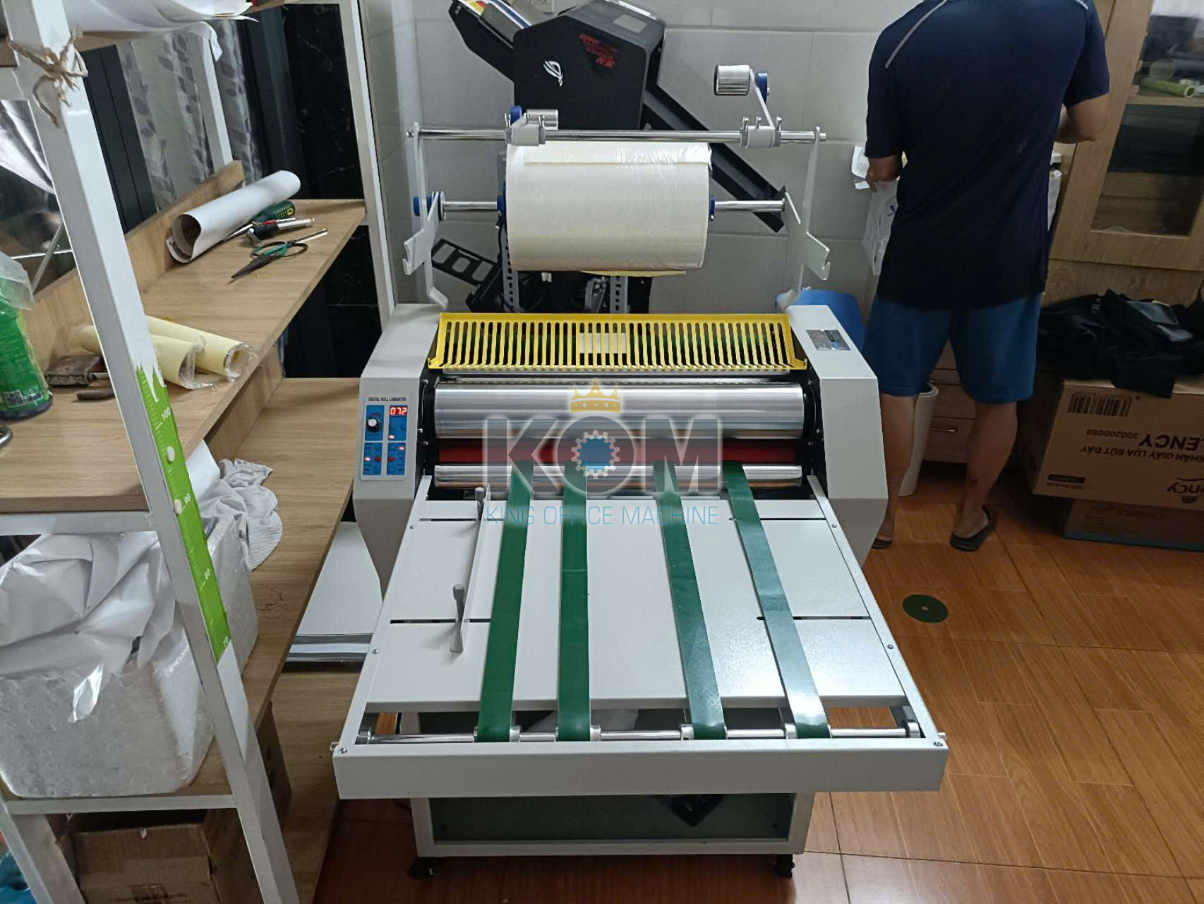 Máy cán màng tay khổ 490mm 3 May can mang kho lon 52cm