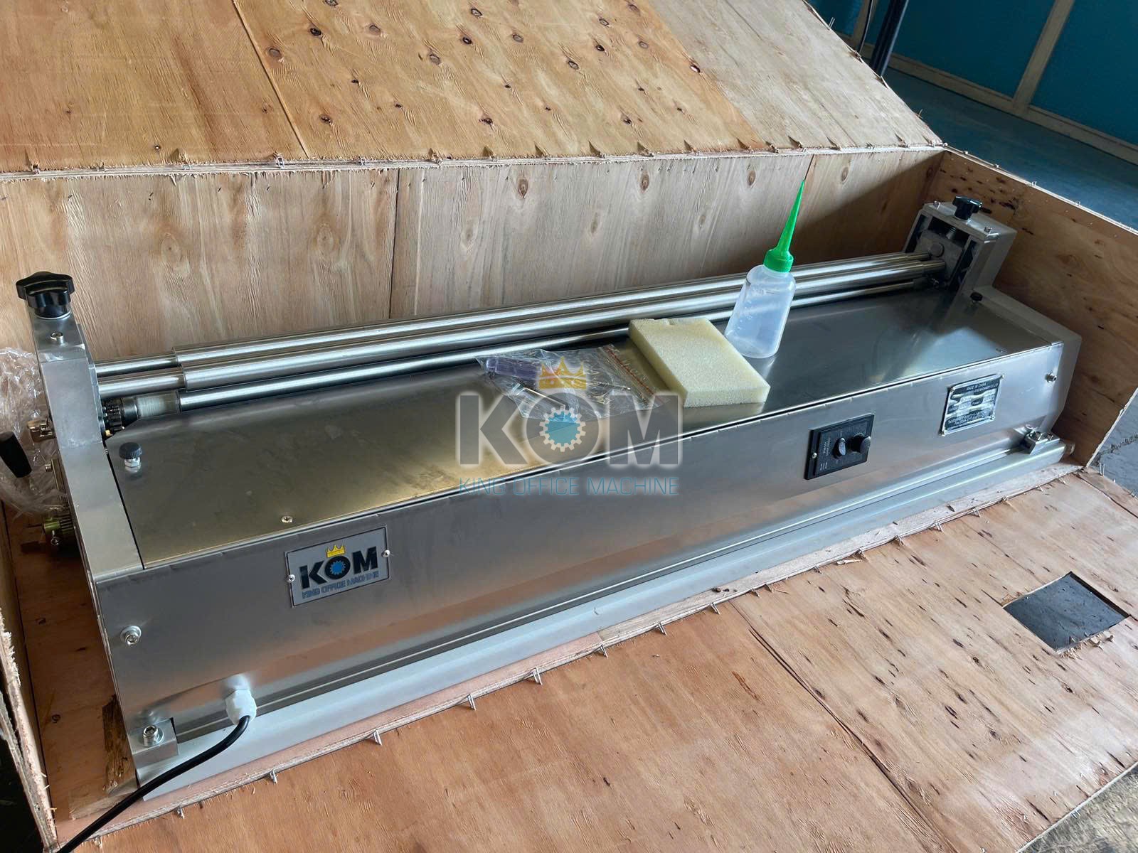 Máy bôi keo sữa inox khổ 70/100cm 15 ban may boi keo sua kho 1000