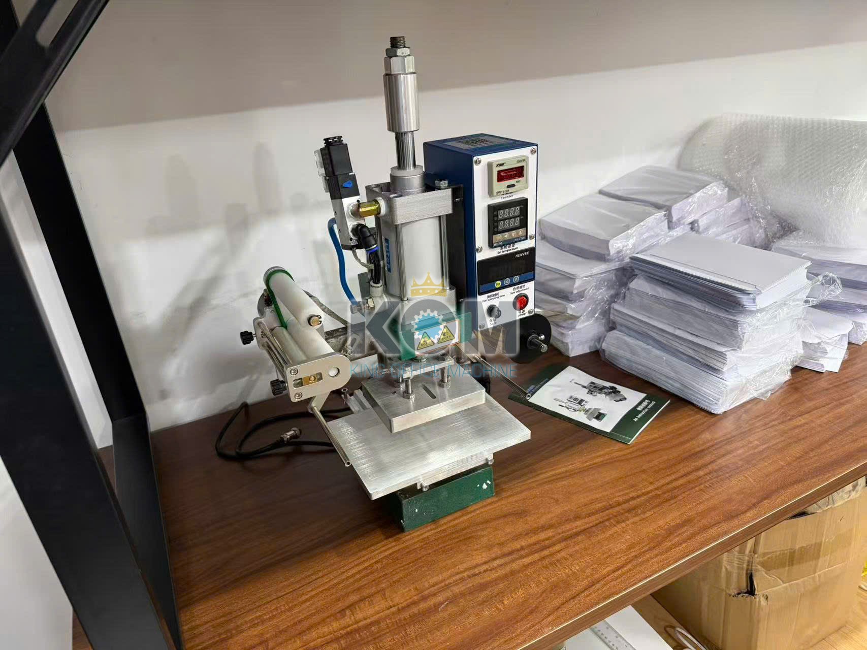 bán máy ép nhũ mini để bàn