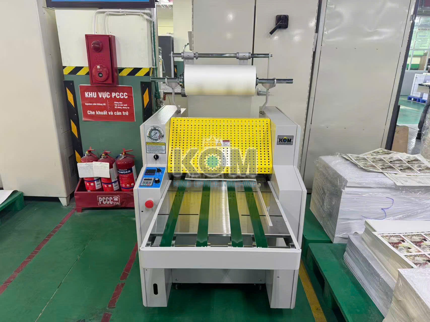 kom ban may can mang nhiet dau