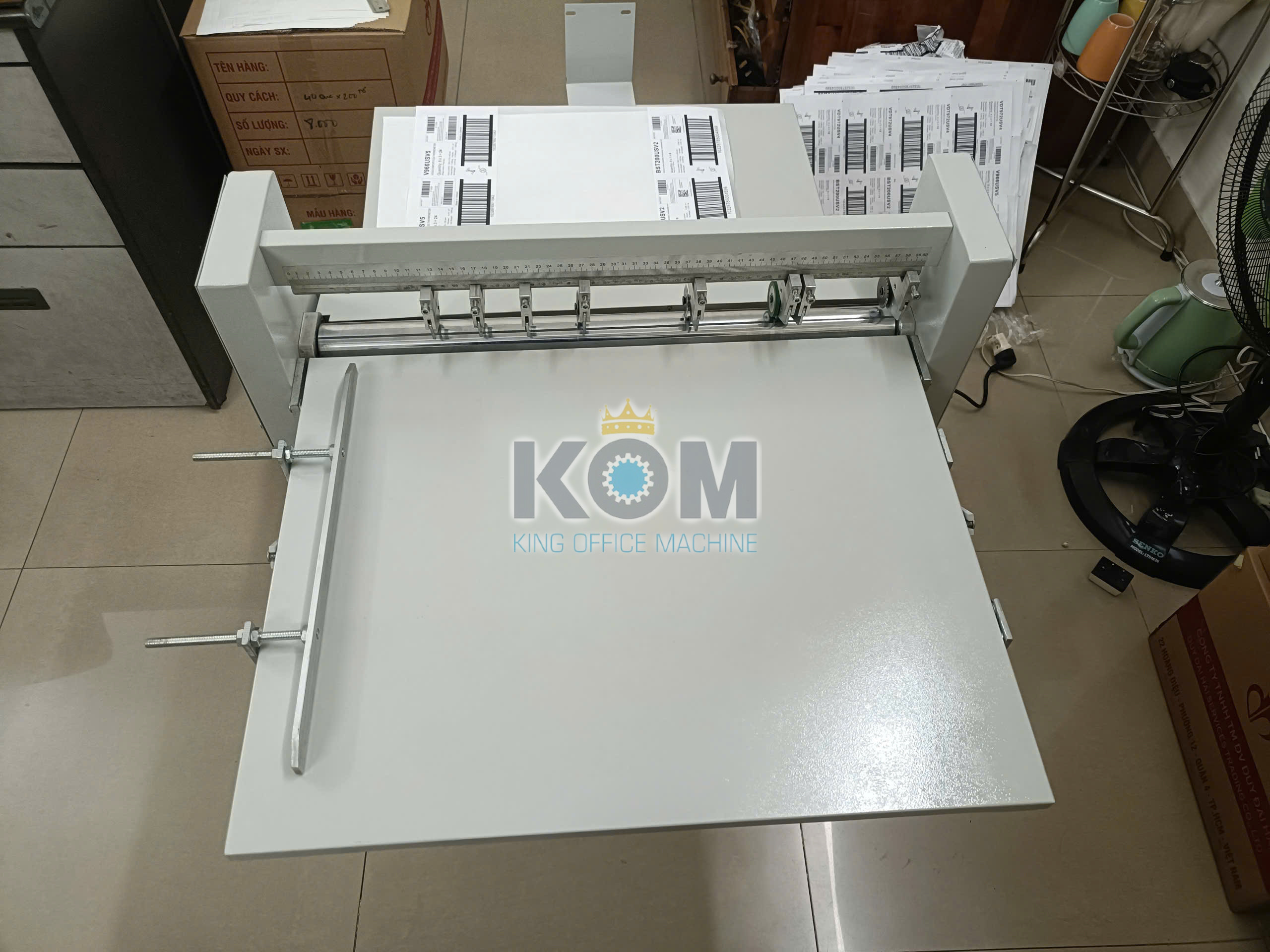 kom viet nam ban may roc decal