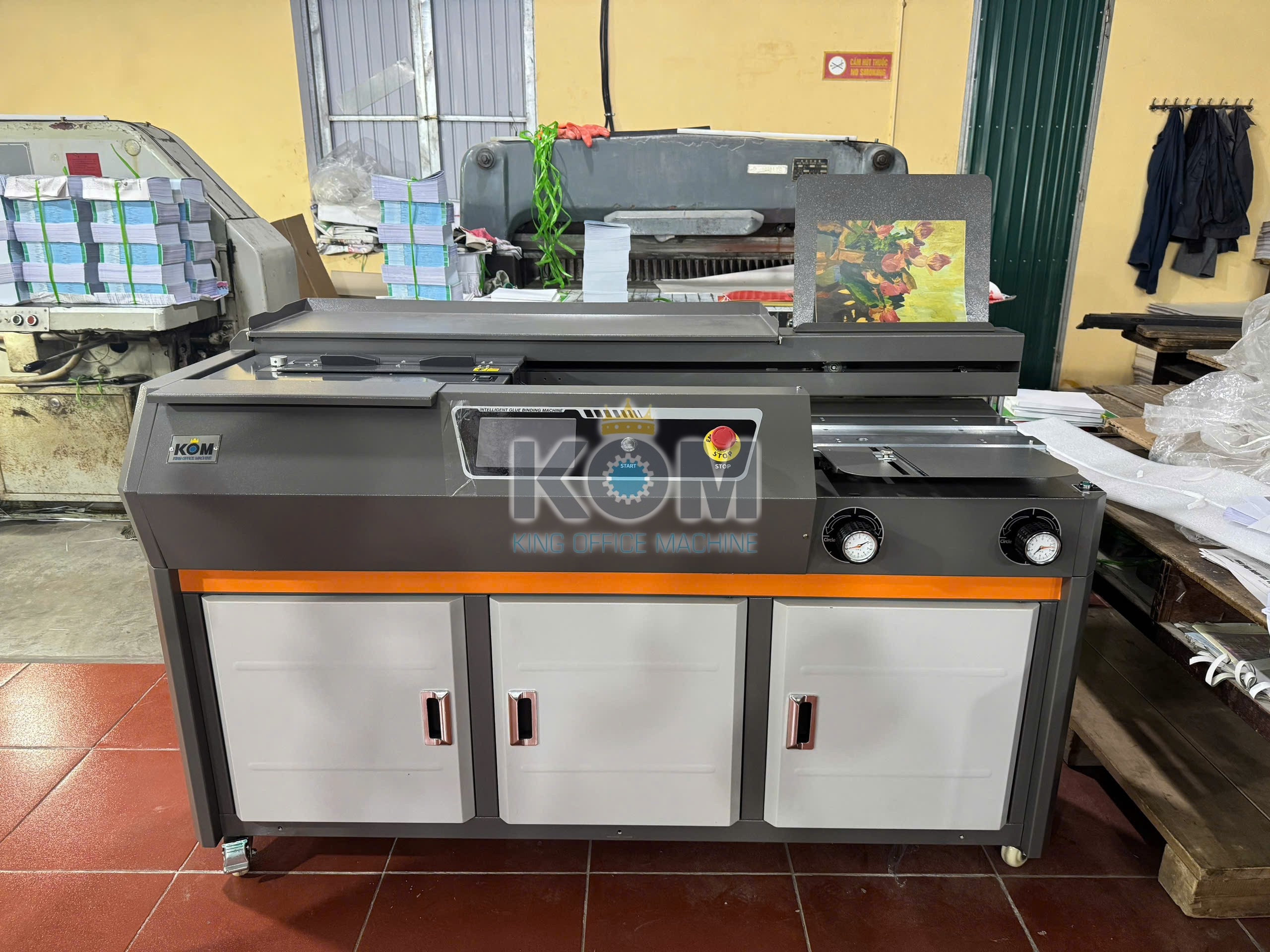 may dong sach kho a3 co keo mep