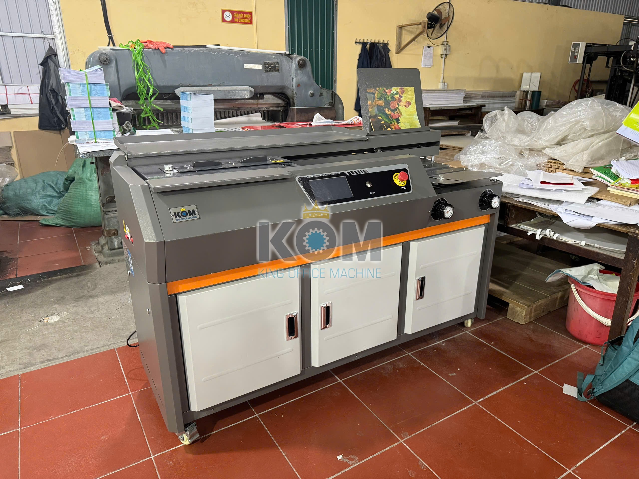 may dong sach kho a3