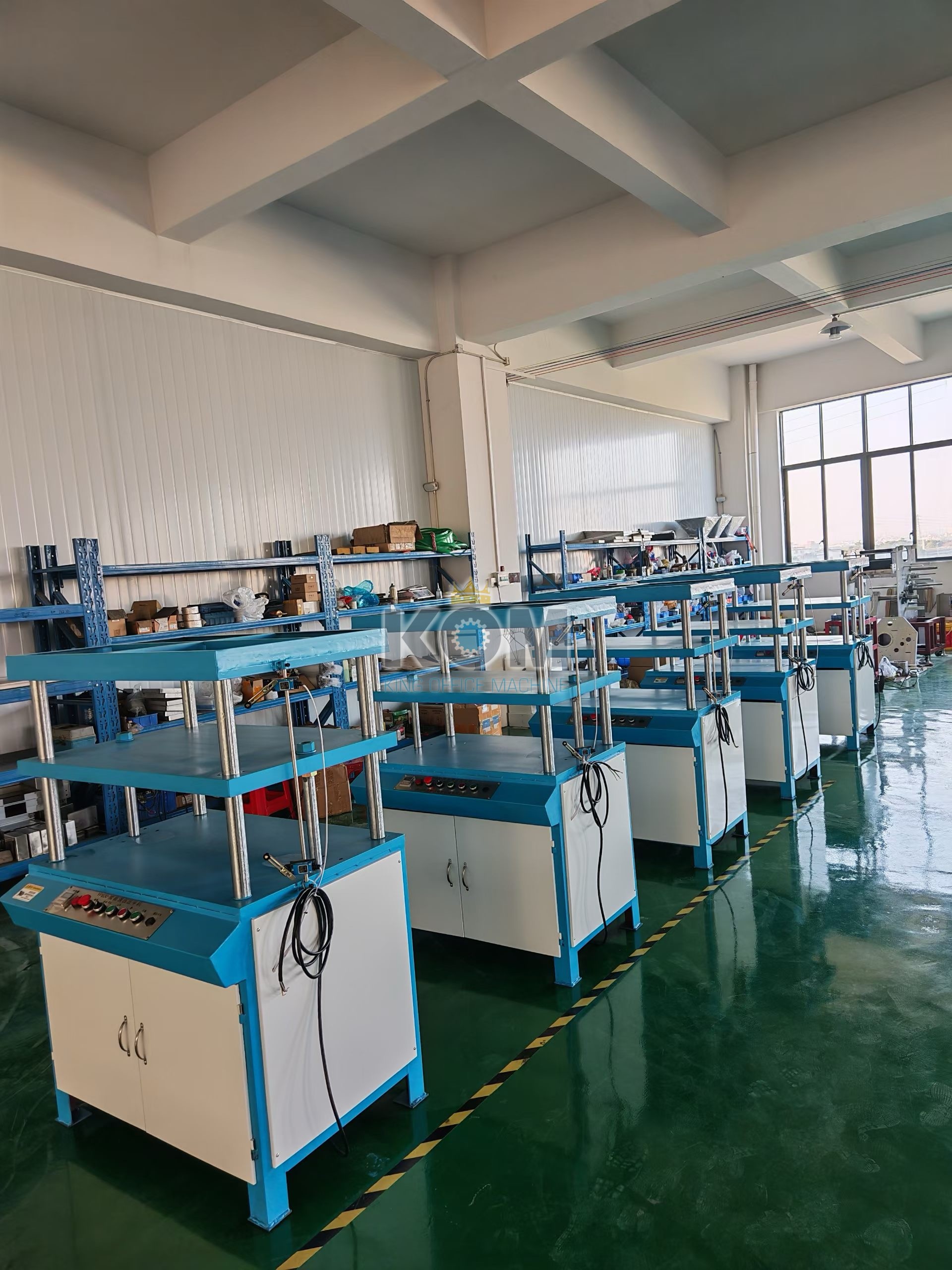 Máy ép sách thủy lực