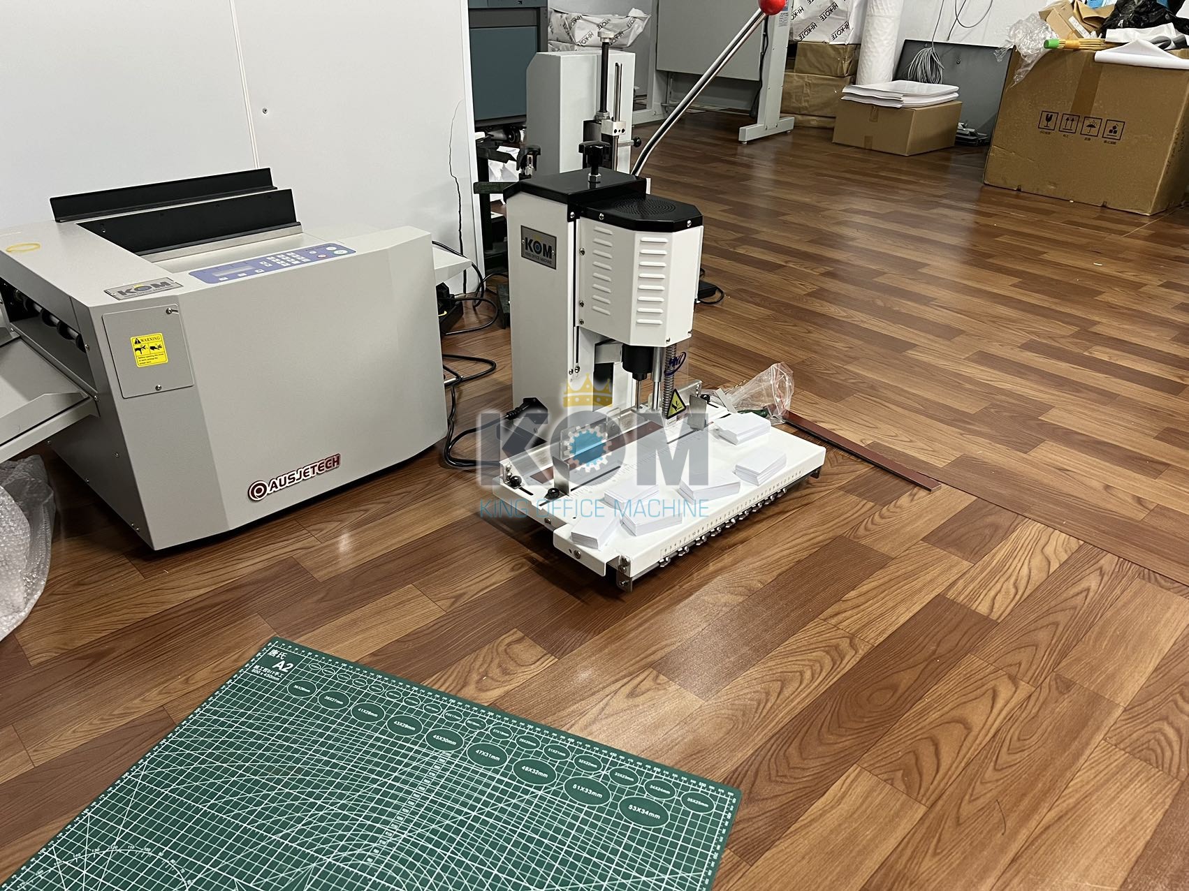 Máy khoan giấy HY-50A 7 Máy khoan lỗ giấy tròn