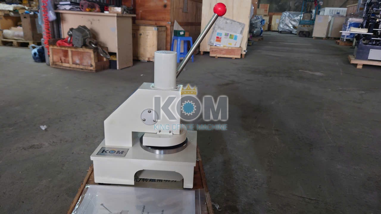 Máy lấy mẫu giấy đo định lượng