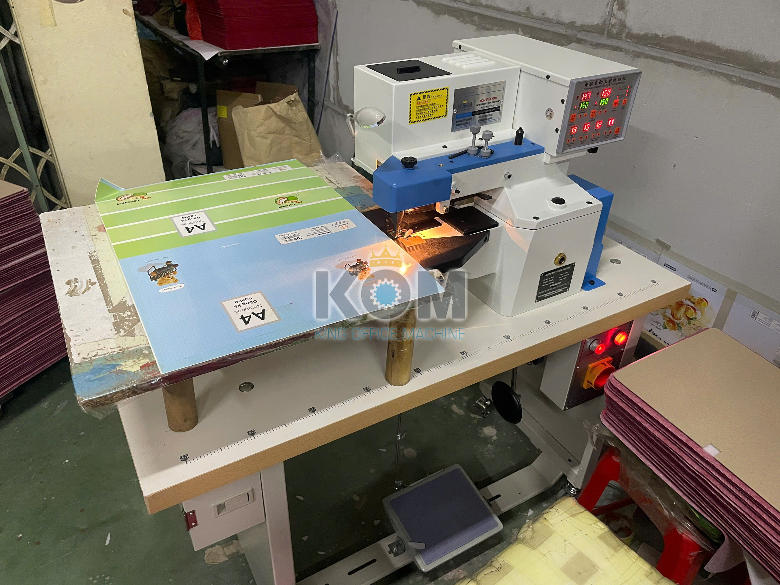 Máy viền keo sổ bìa da LF-292A 4 may vien keo so da LF 292A