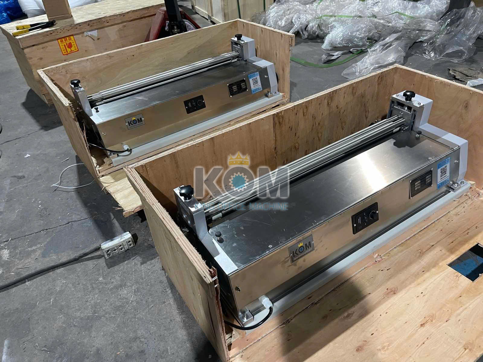 Máy bôi keo sữa inox khổ 70/100cm 4 mua may boi keo sua inox IN 720