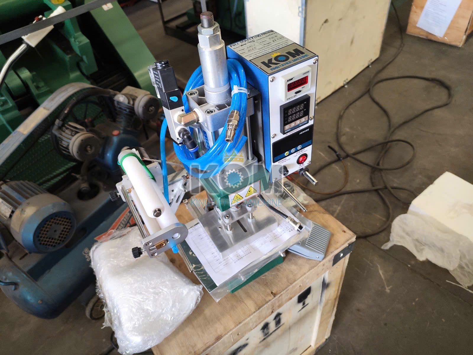 máy ép nhũ mini thủ công