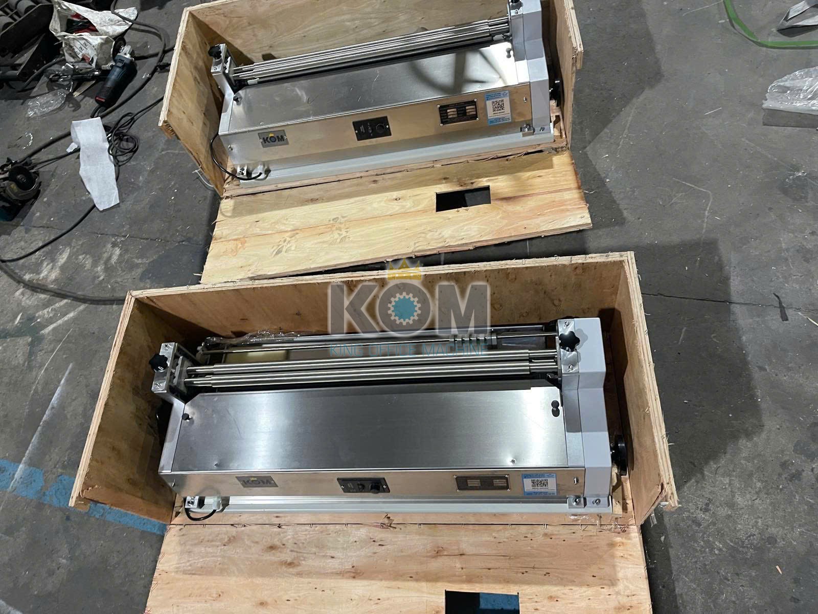Máy bôi keo sữa inox khổ 70/100cm 5 vu gia ban may boi keo inox IN 720