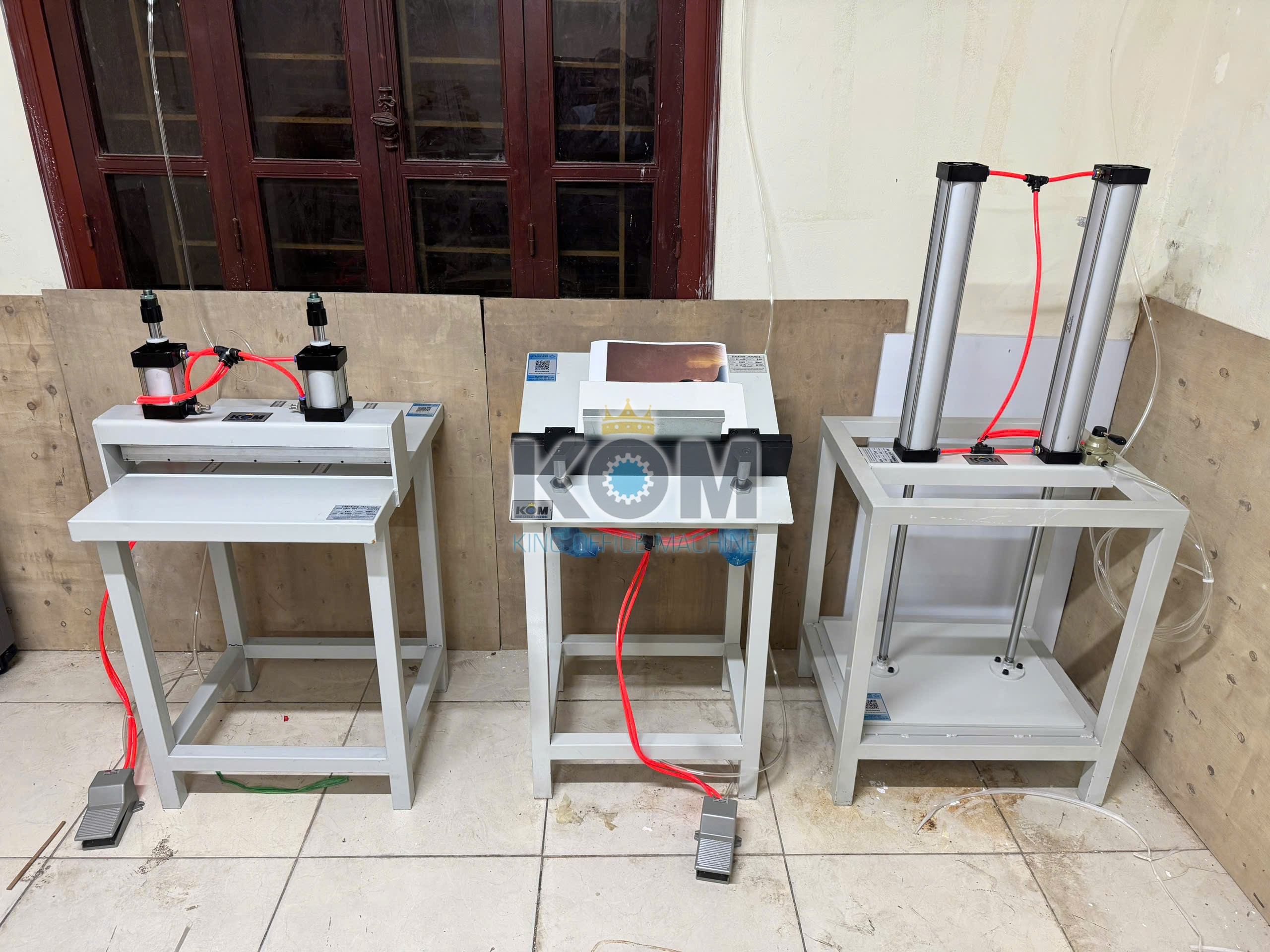 máy phụ trợ làm album ảnh mini thủ công