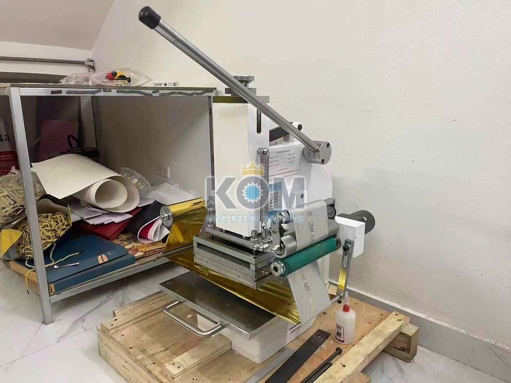 máy ép nhũ kim mini