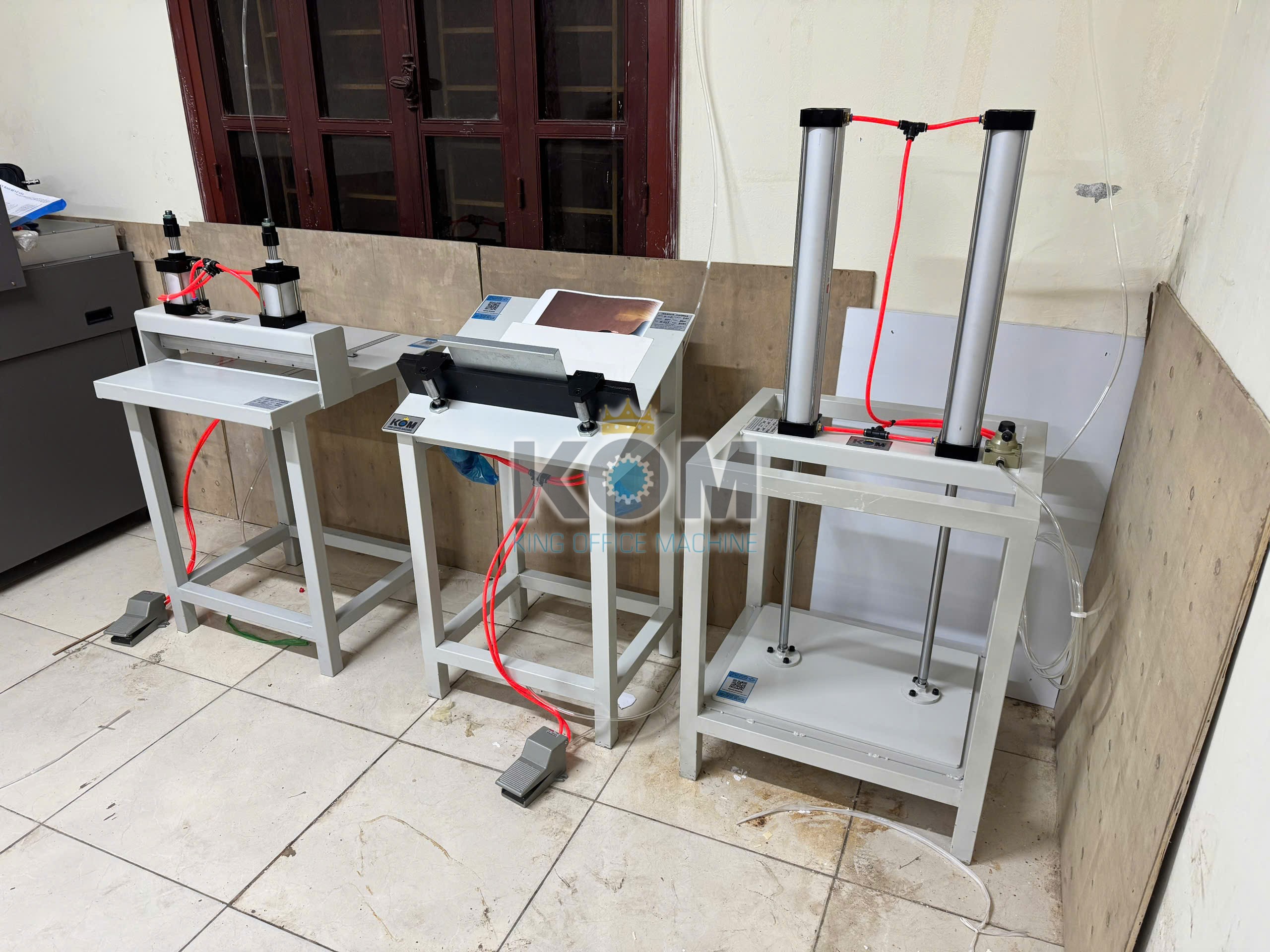 máy phụ trợ làm album ảnh mini thủ công