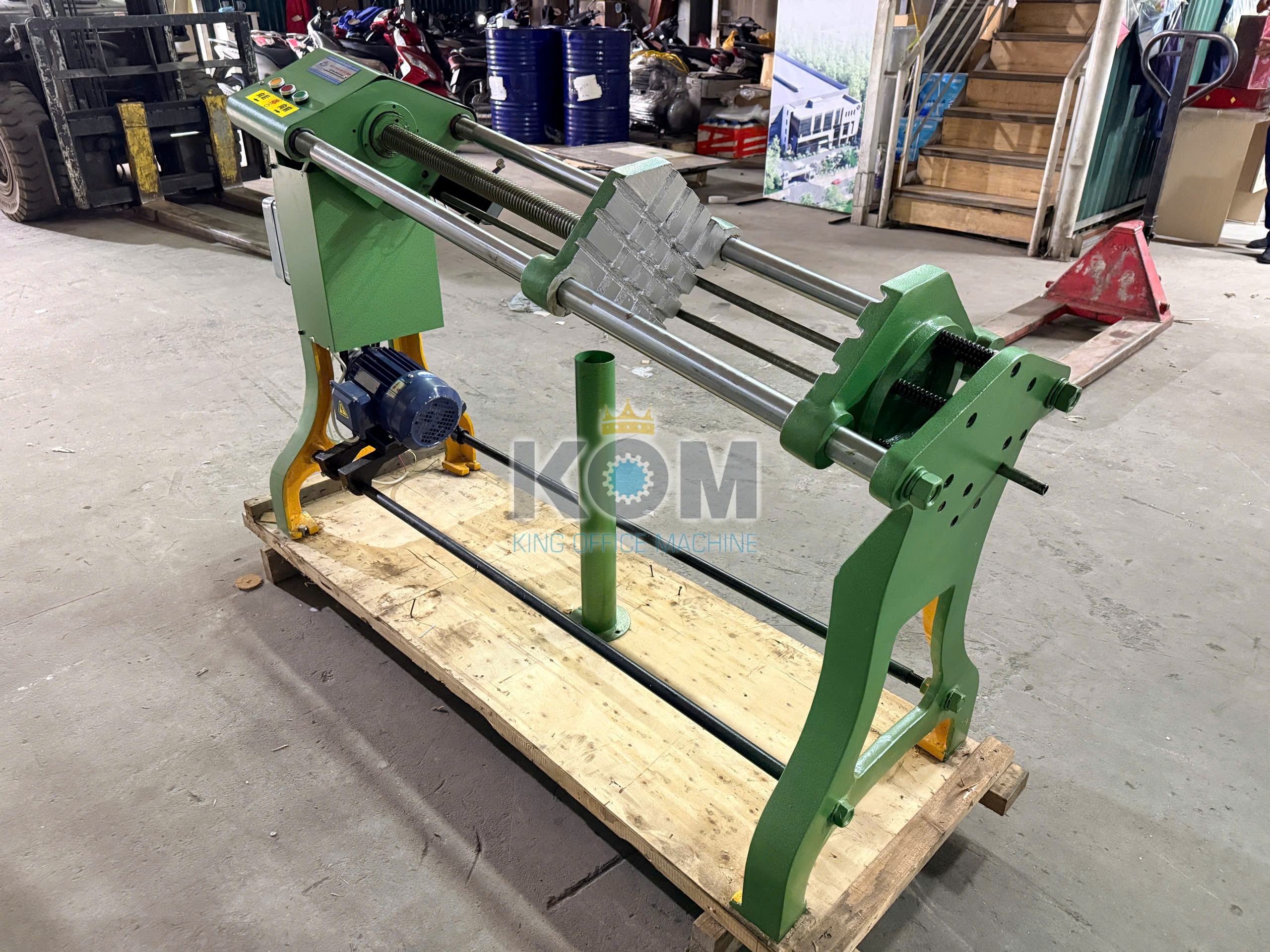 mua máy ép phẳng sách tại kom