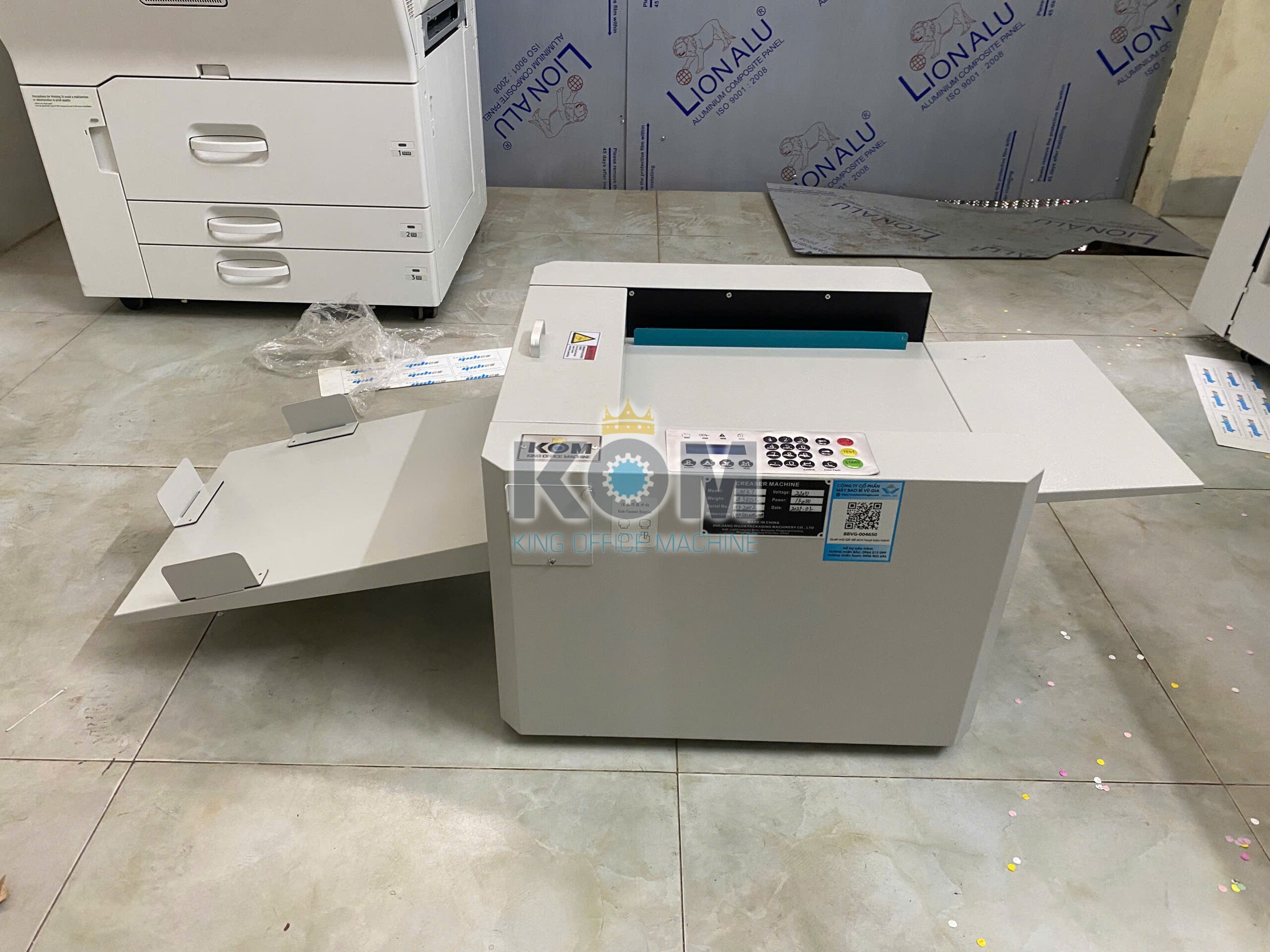 Máy cấn giấy lập trình giá rẻ 4 KOM Việt Nam bán máy cấn gân rãnh xé