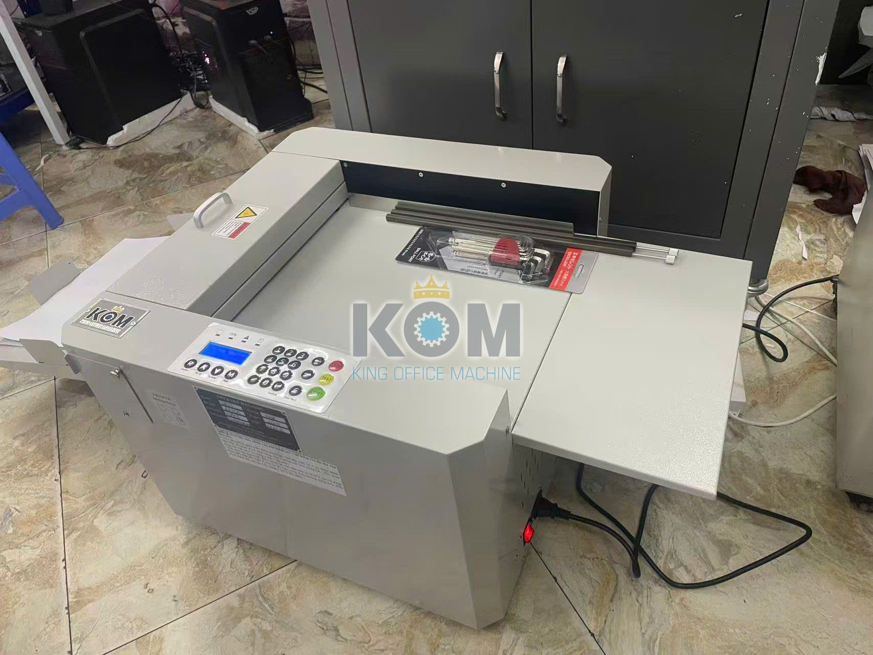 may can gan bia sach gia re sm37