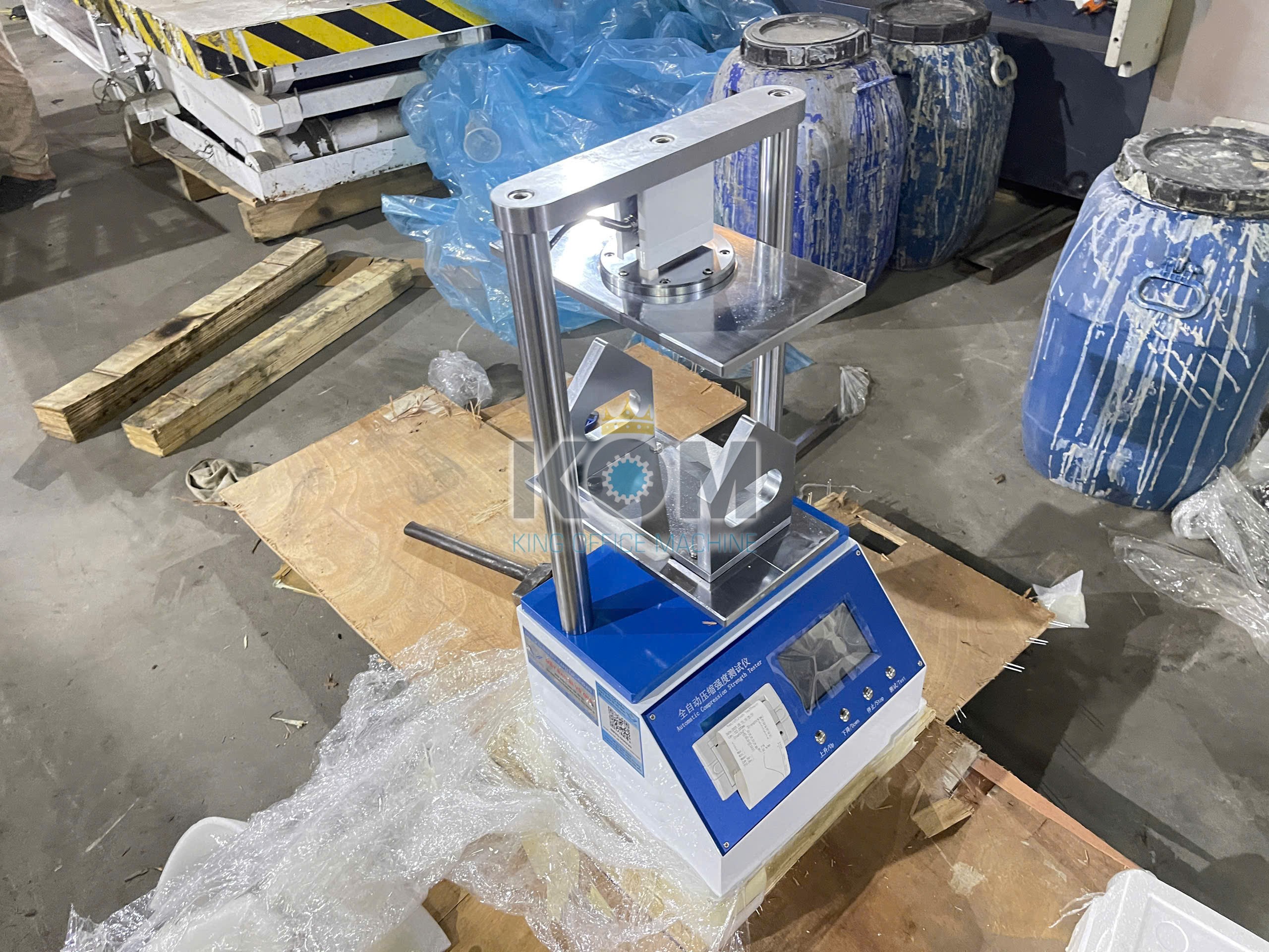 Máy đo độ bền nén góc giấy 2 Máy test độ bền nén góc giấy carton