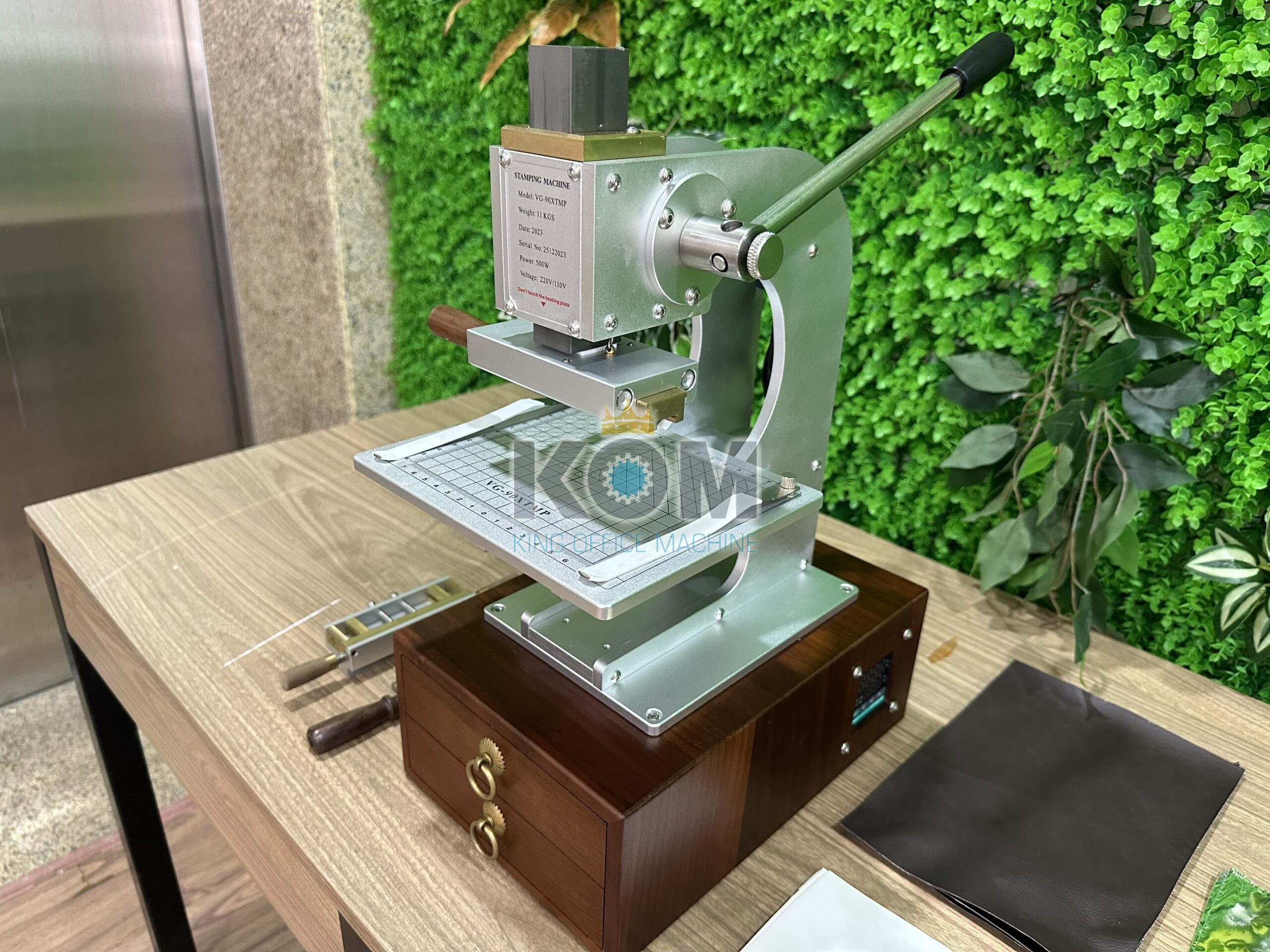 máy ép nhũ thủ công
