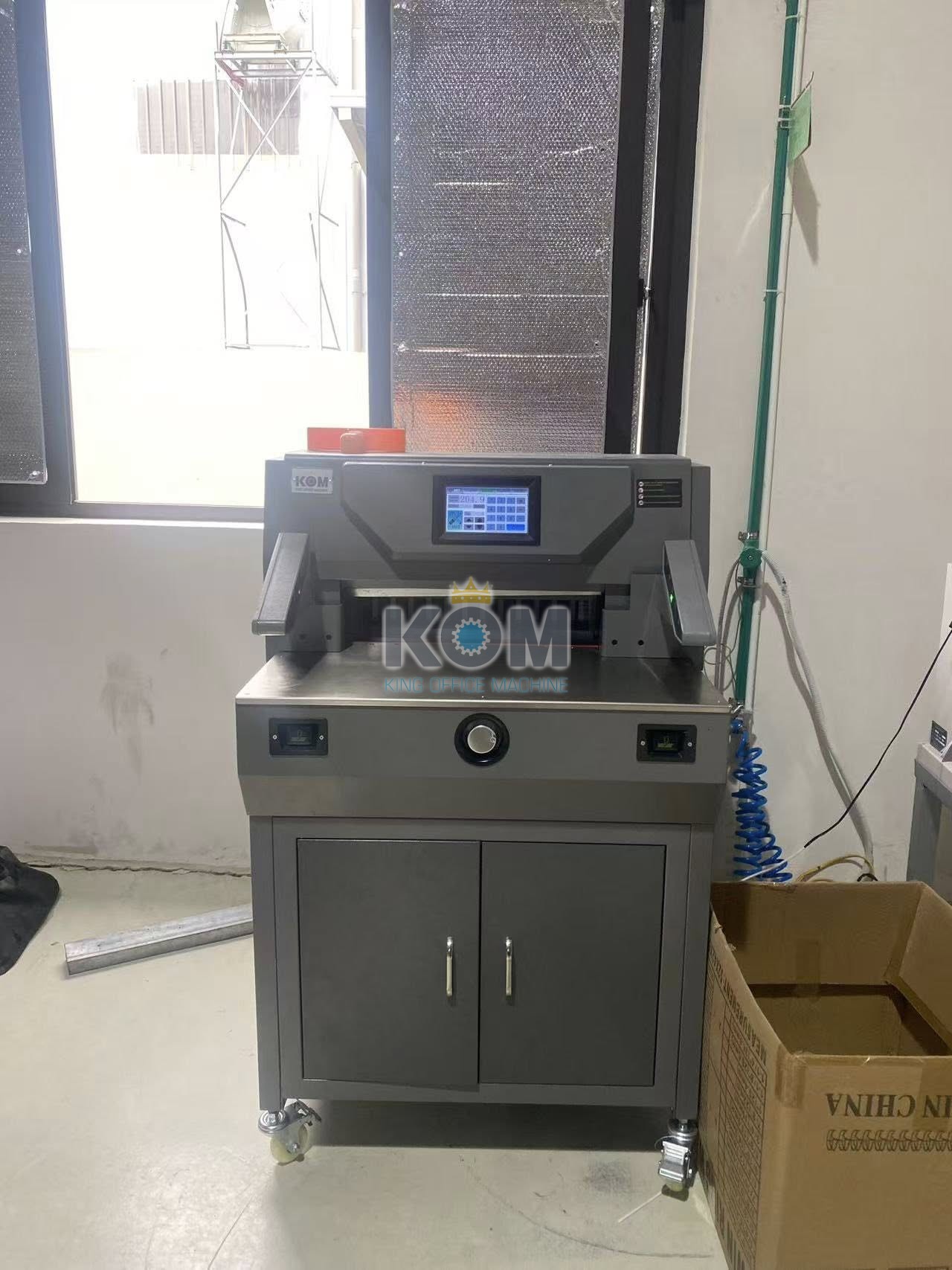 Máy xén giấy điện khổ 50cm - Họng dao 9cm 16 ban may cat giay a3 tai bac ninh