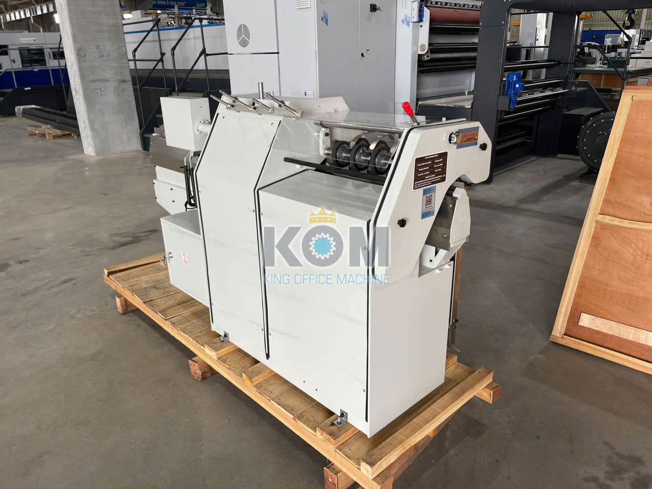 Máy đóng ghim kỵ mã bán tự động 4 may dong ghim 2 dau cong nghiep