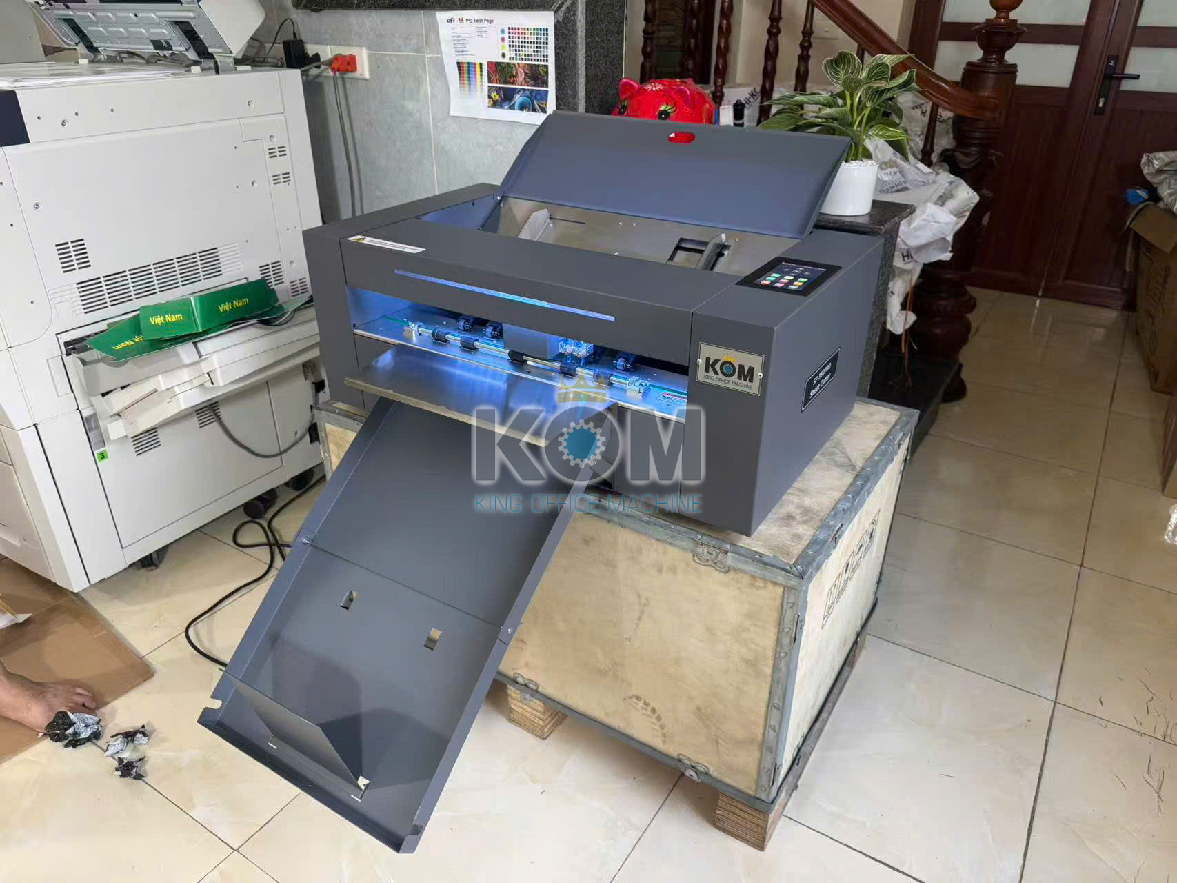 Máy cắt kỹ thuật số mini đa năng 12 KOM ban may SF 350pro tai Ninh Binh