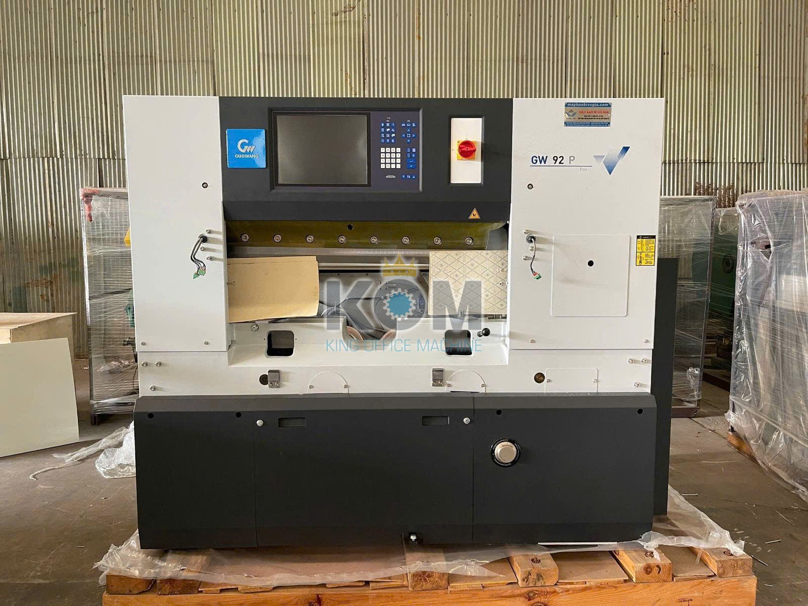 Máy xén giấy guowang