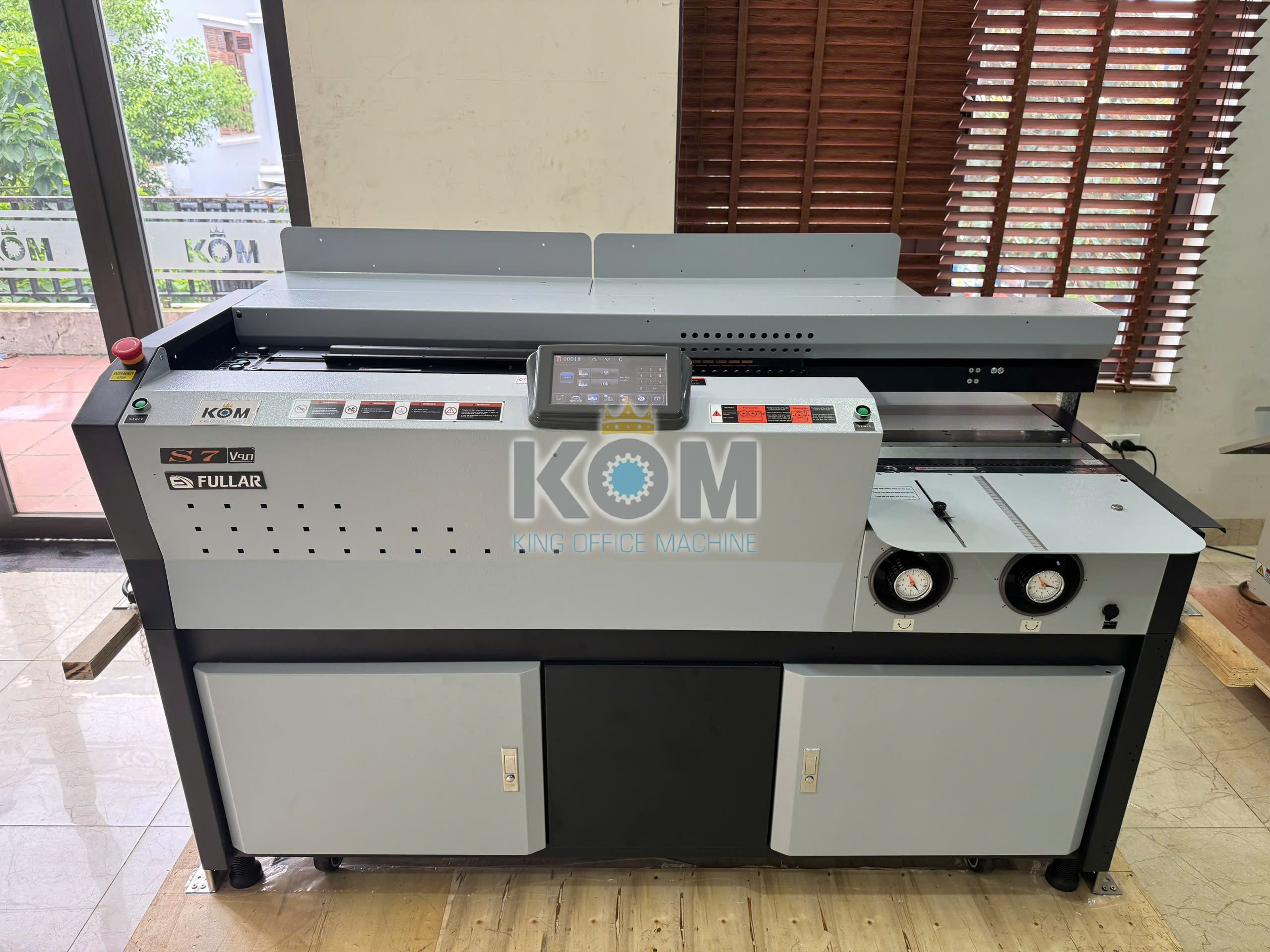 Máy vào bìa keo nhiệt khổ a3 có keo mép