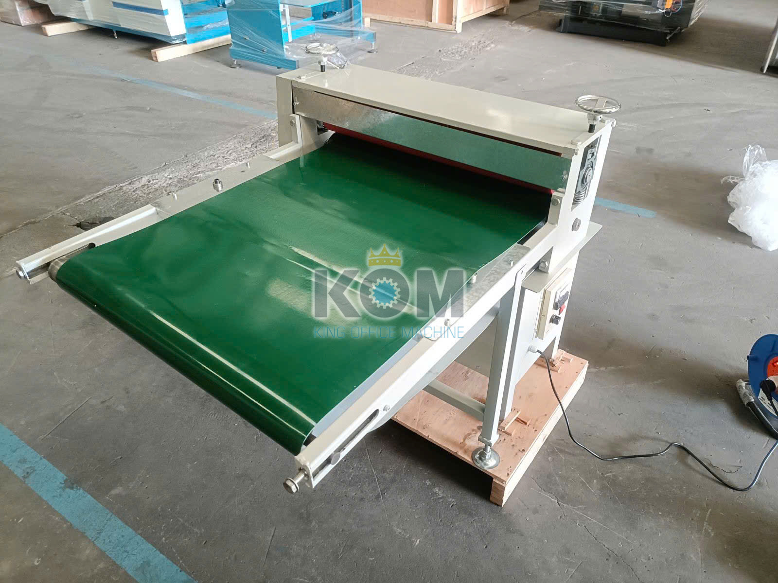 Mua may ep boi co bang tai kho 70cm
