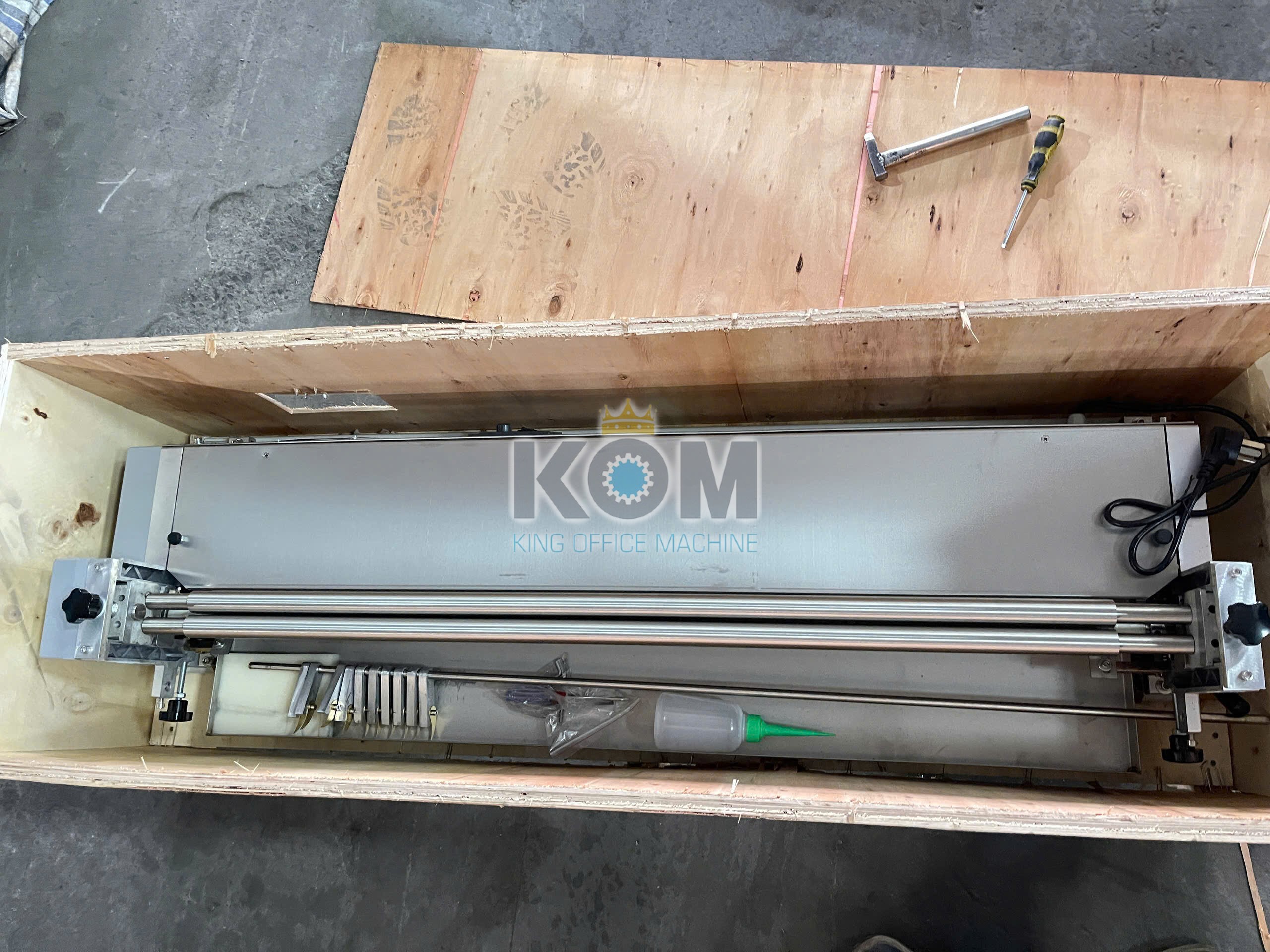 bán máy bôi keo lạnh khổ 100cm