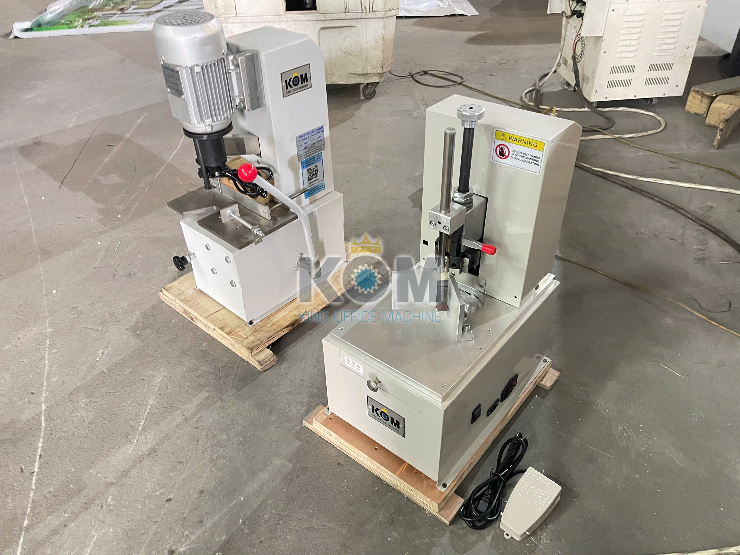 Bộ máy bo góc và khoan lỗ giấy mini