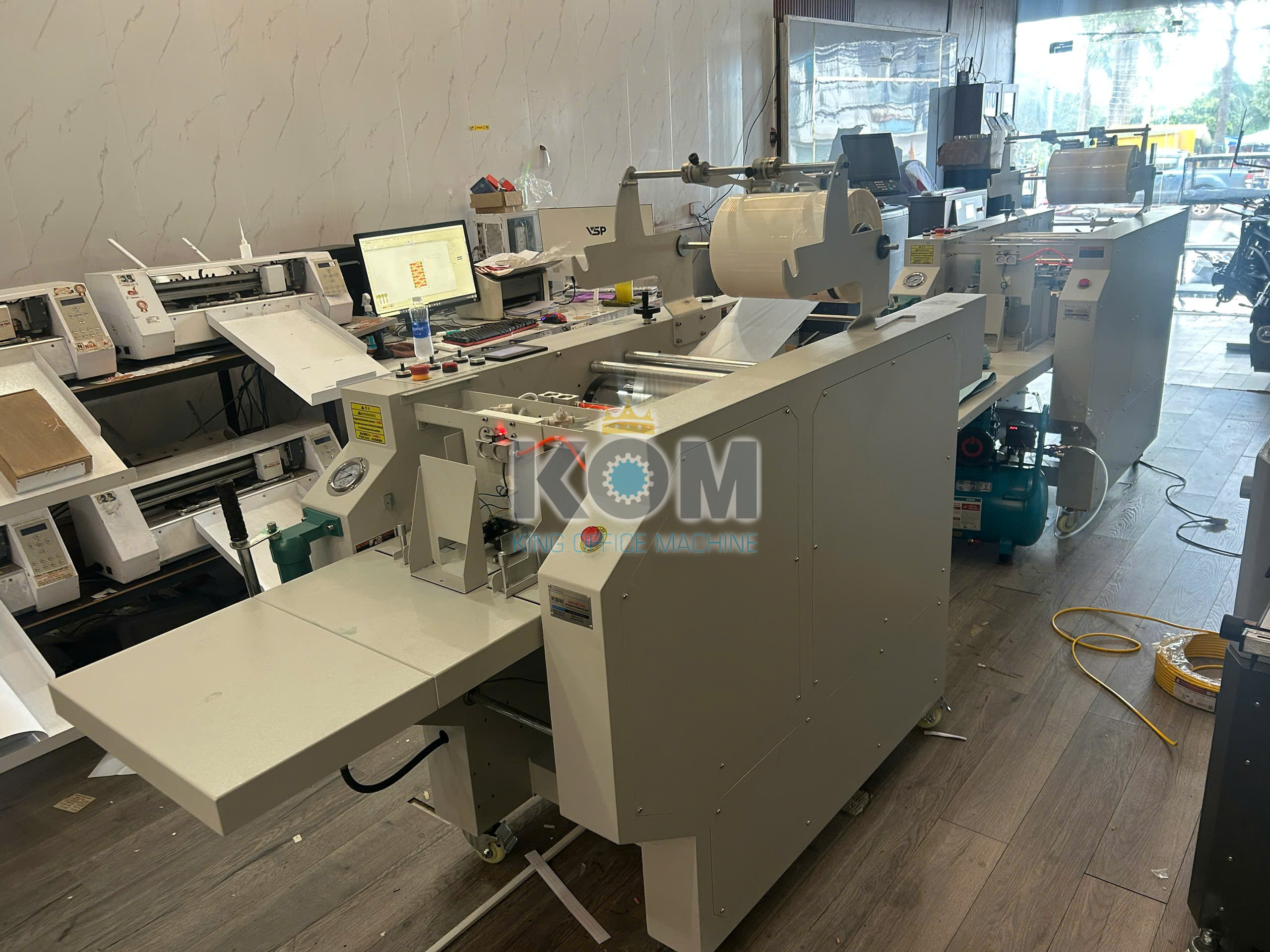 kom ban may can mang in nhanh tu dong 390MAX