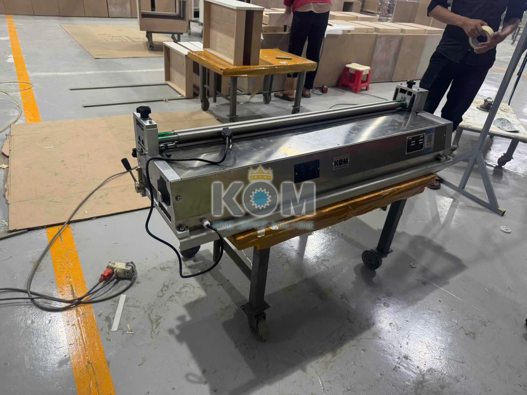 Máy bồi giấy inox khổ 1m