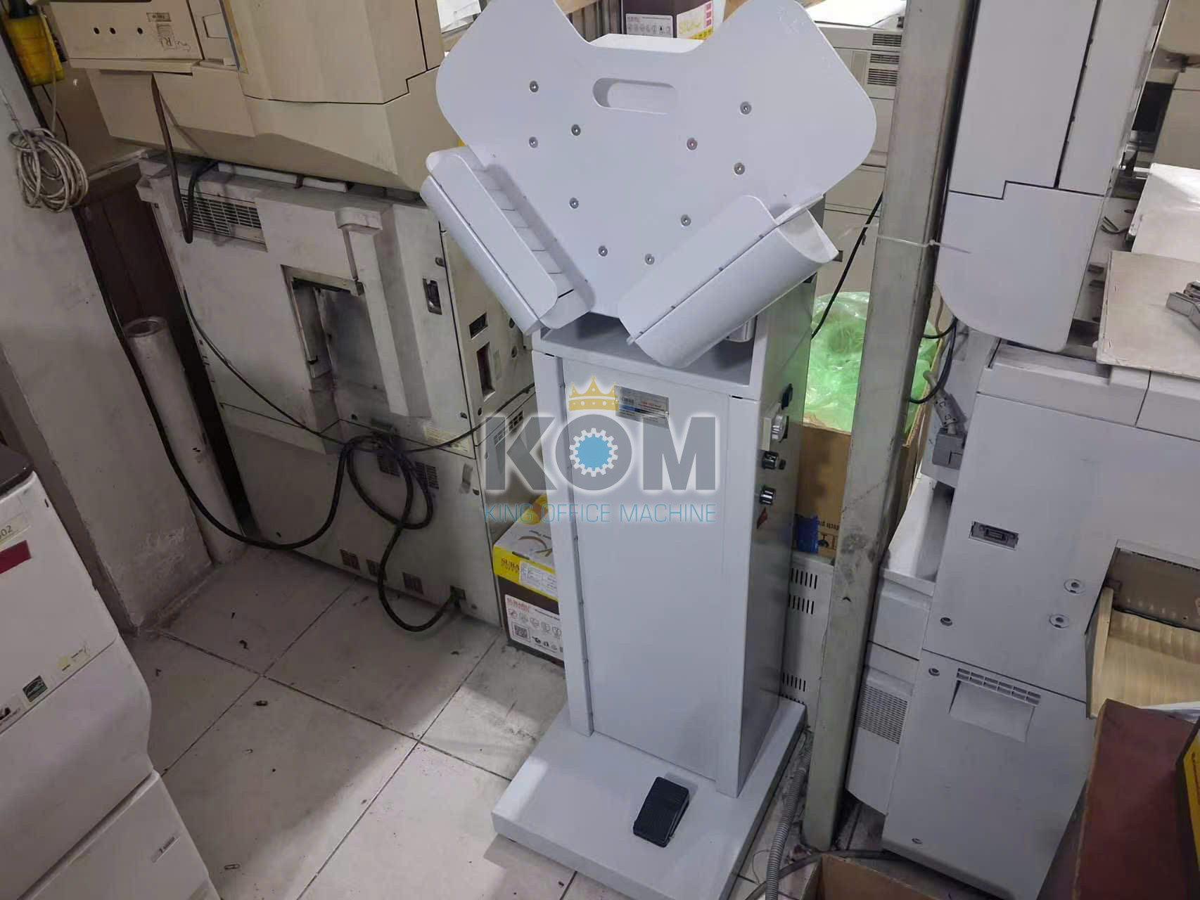 Máy vỗ giấy đứng 13 may vo giay dung 1