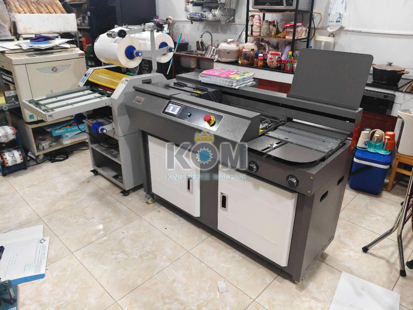 Máy đóng sách keo nhiệt C20 (có keo mép) 5 may dong sach c20 va may can mang 390