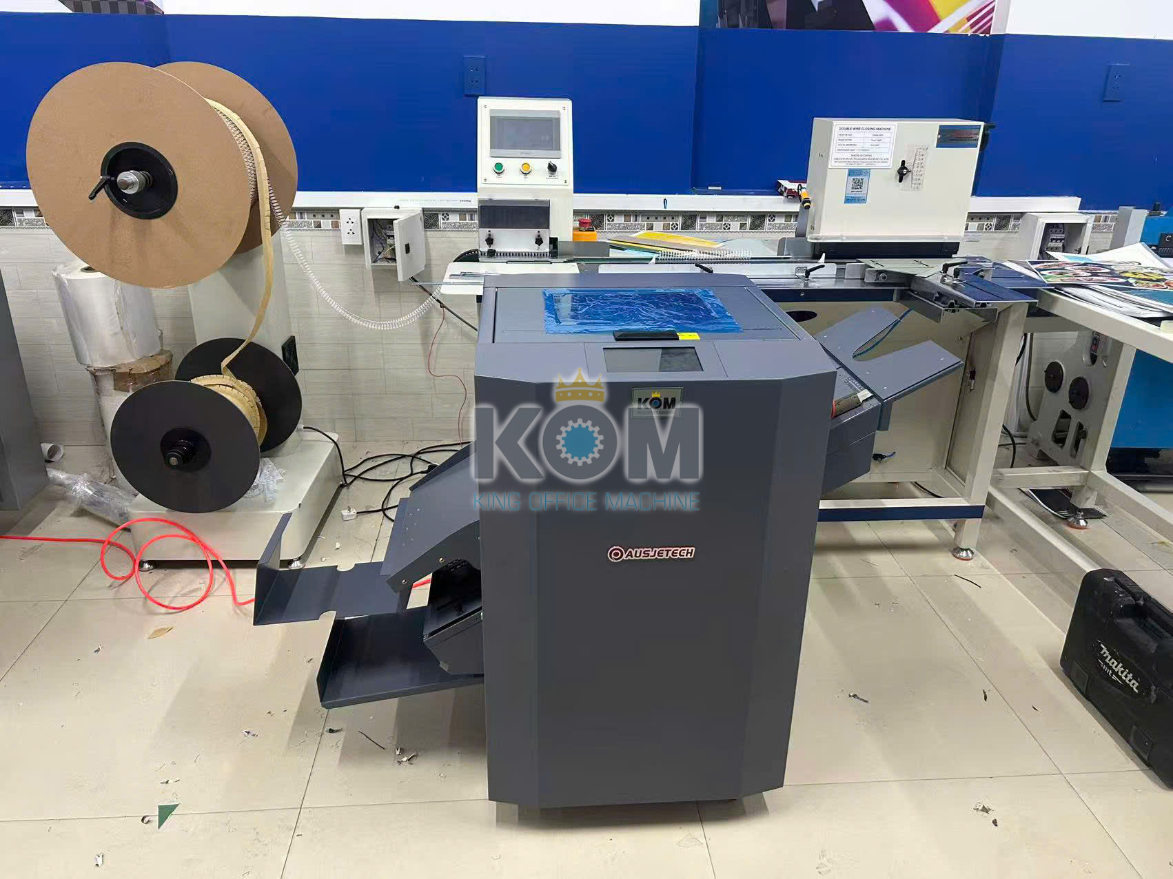 Máy đóng ghim và gấp catalogue 20 may gap ghim BM185