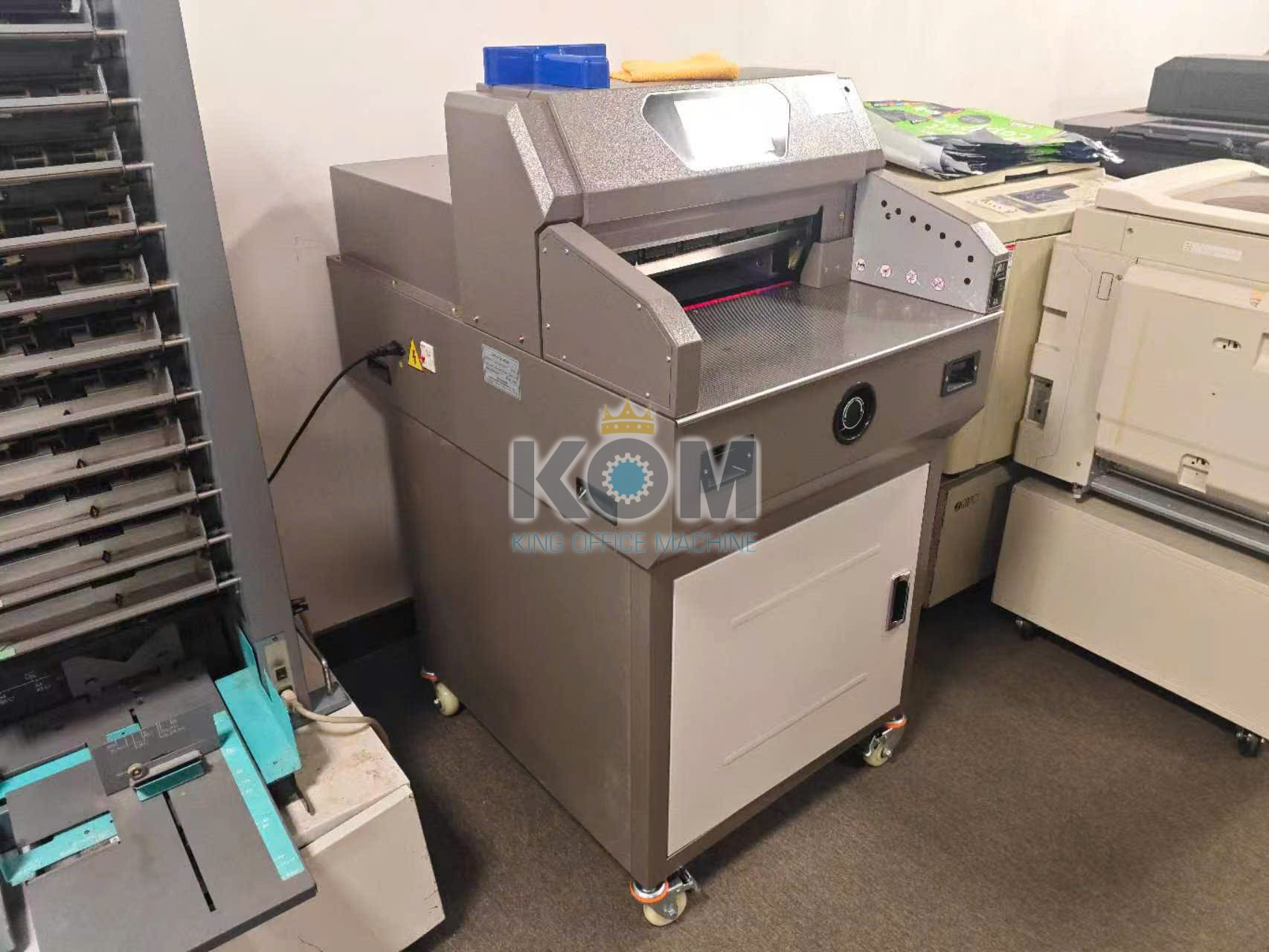 may xen giay dien lap trinh E4606TV8