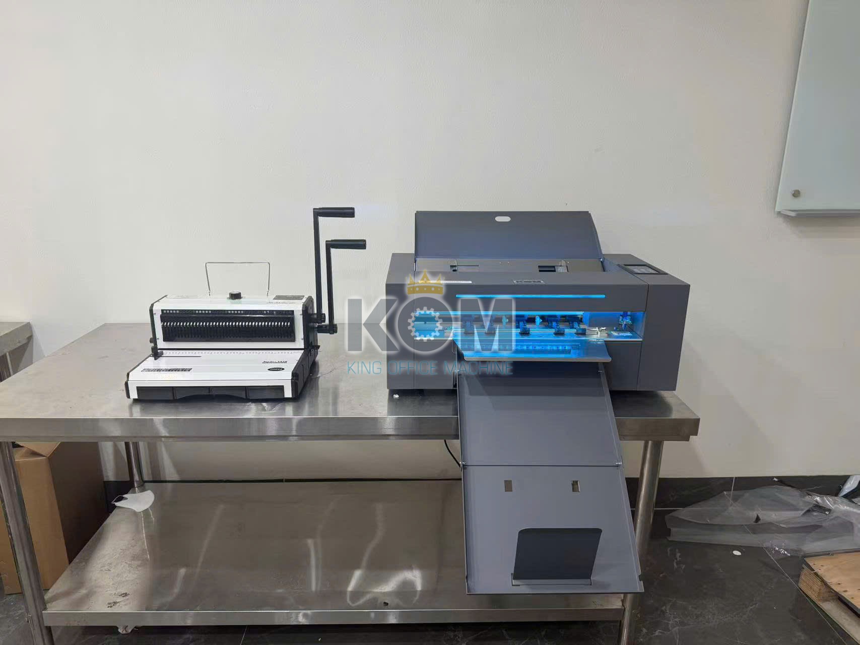 Máy bế kỹ thuật số SF-350pro