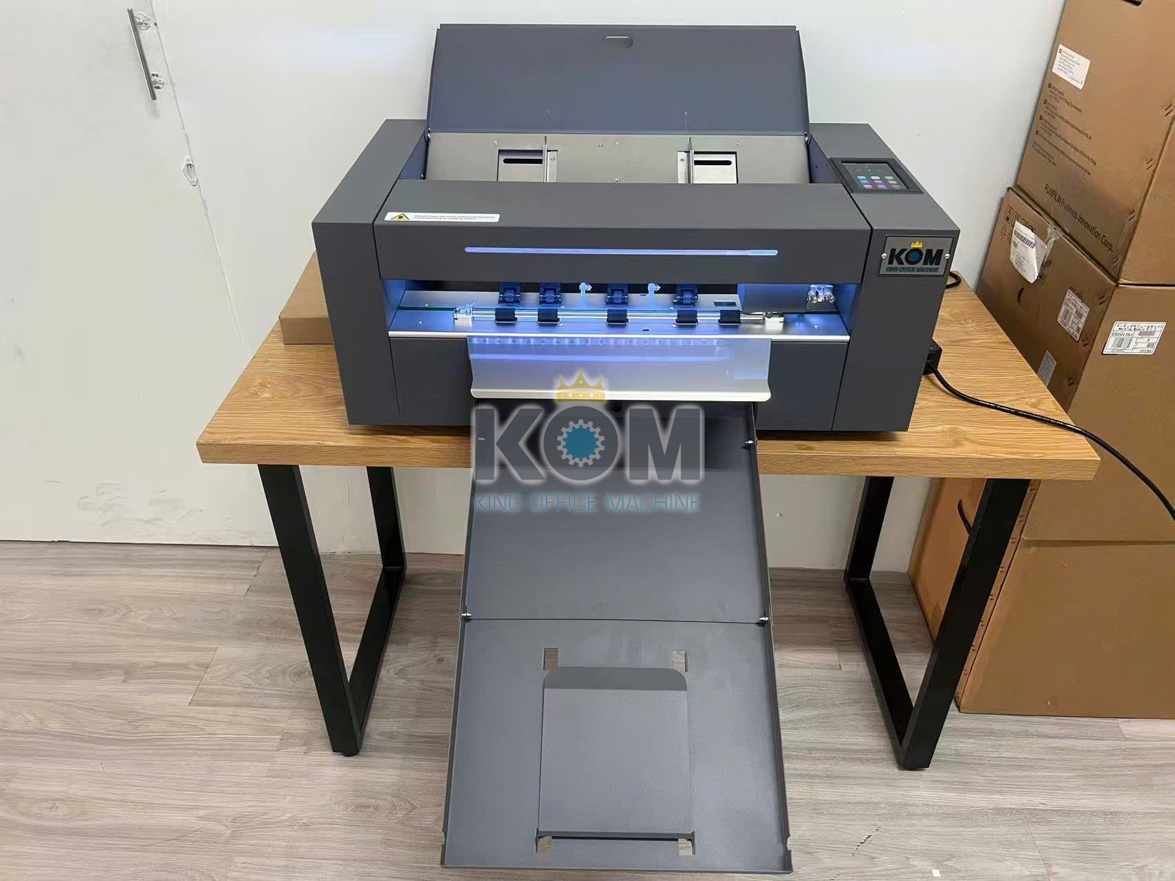 KOM bán máy cắt bế decal 2 đầu dao SF-350Pro