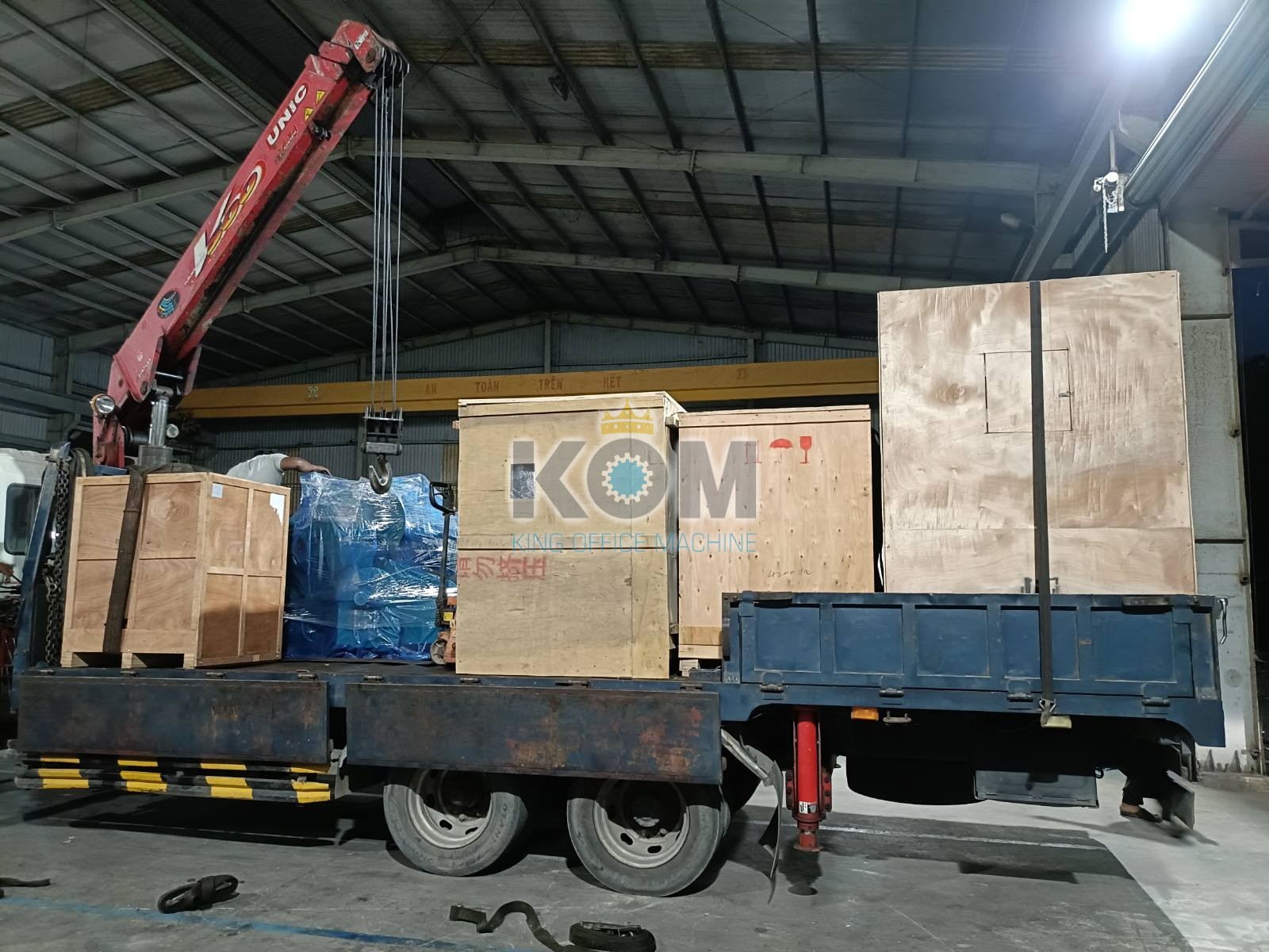 xe hàng chuẩn bị lên đường