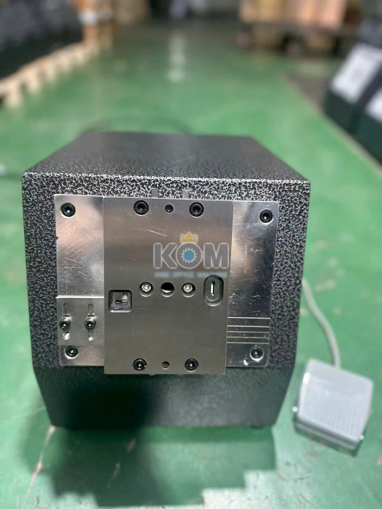 Máy đục lỗ thẻ nhựa PVC