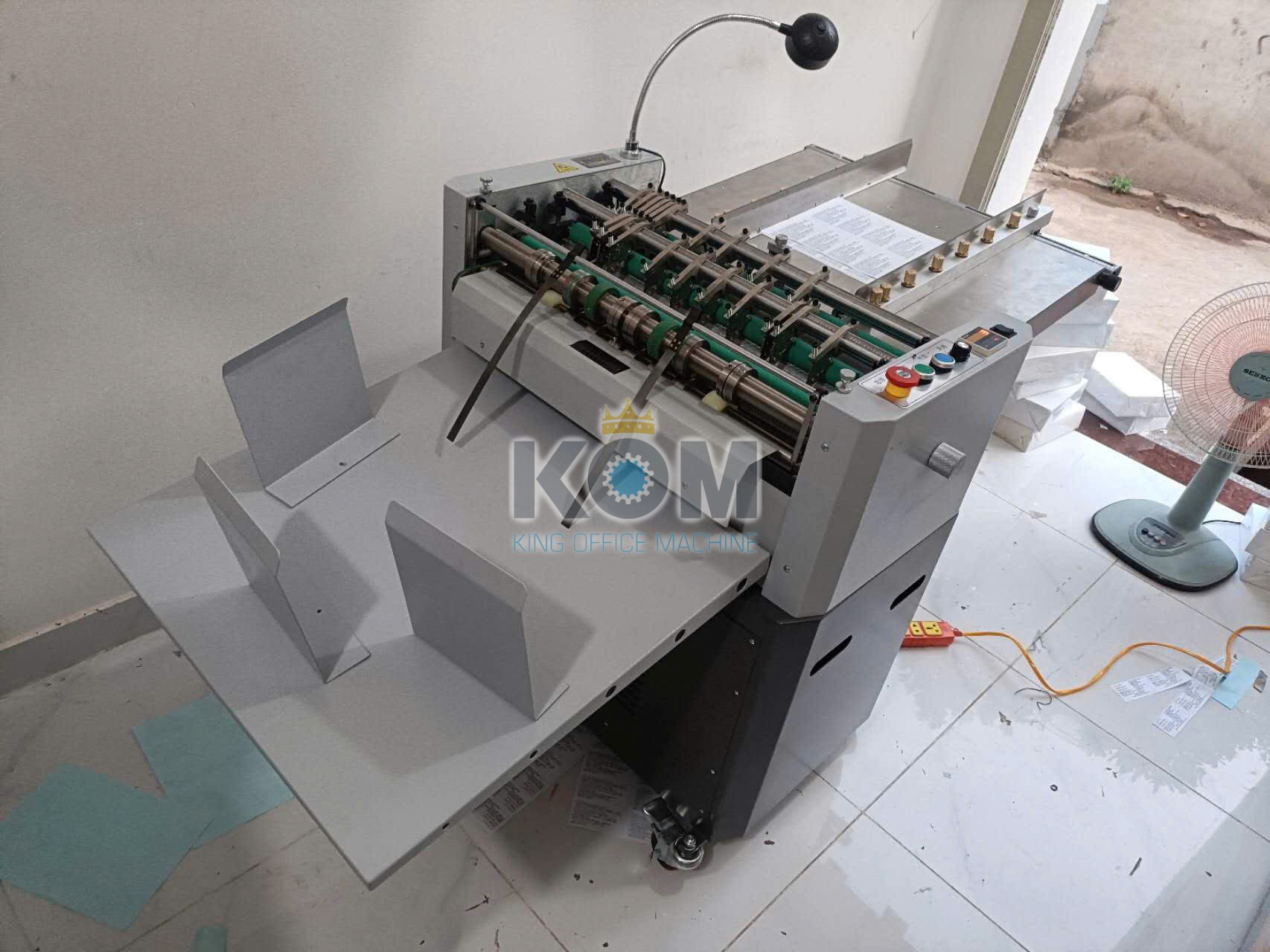 KOM bán máy rọc decal tự động tốc độ cao 6 mua may roc decal tu dong tai tp hcm