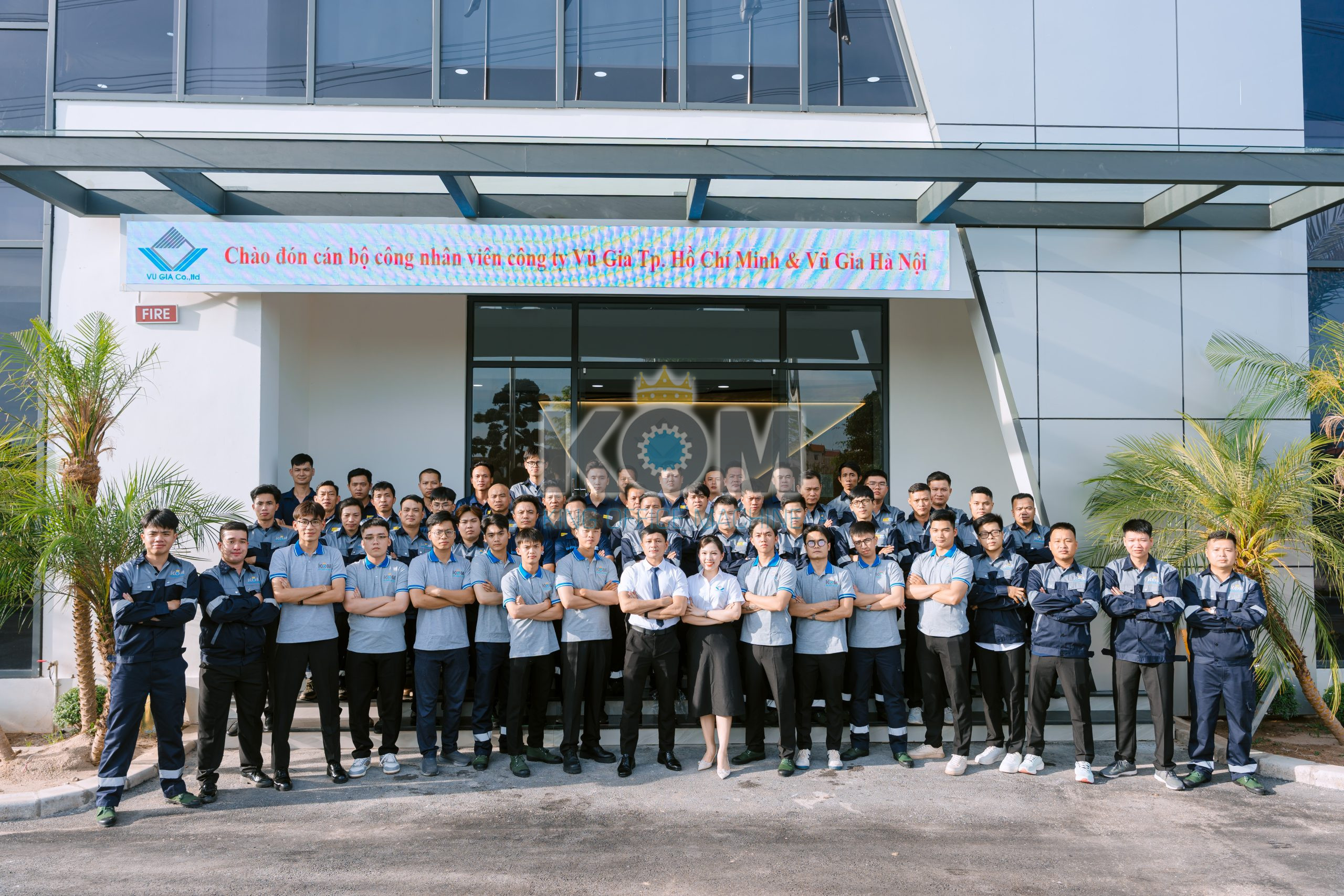 KOM VIỆT NAM - MÁY GIA CÔNG IN NHANH CHUYÊN NGHIỆP