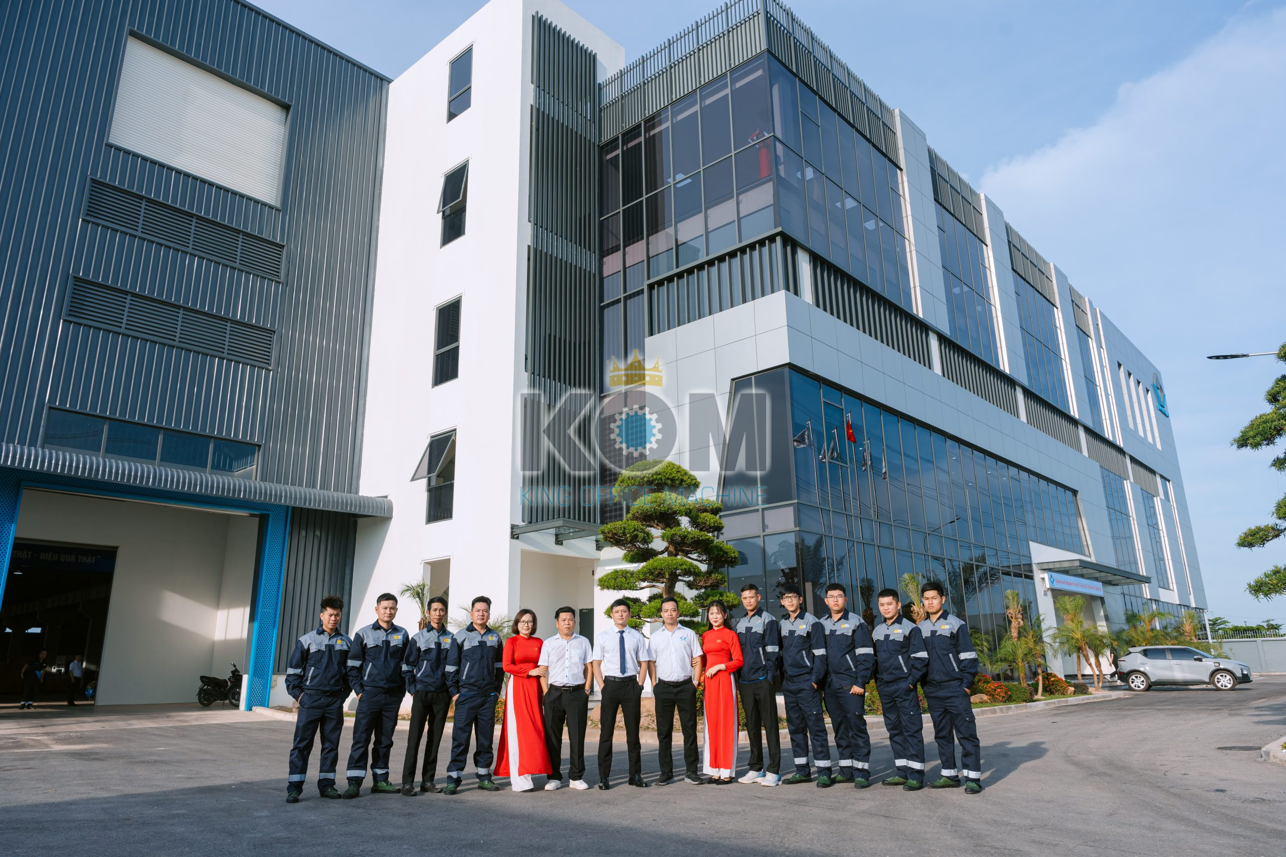 KOM VIỆT NAM - MÁY GIA CÔNG IN NHANH CHUYÊN NGHIỆP