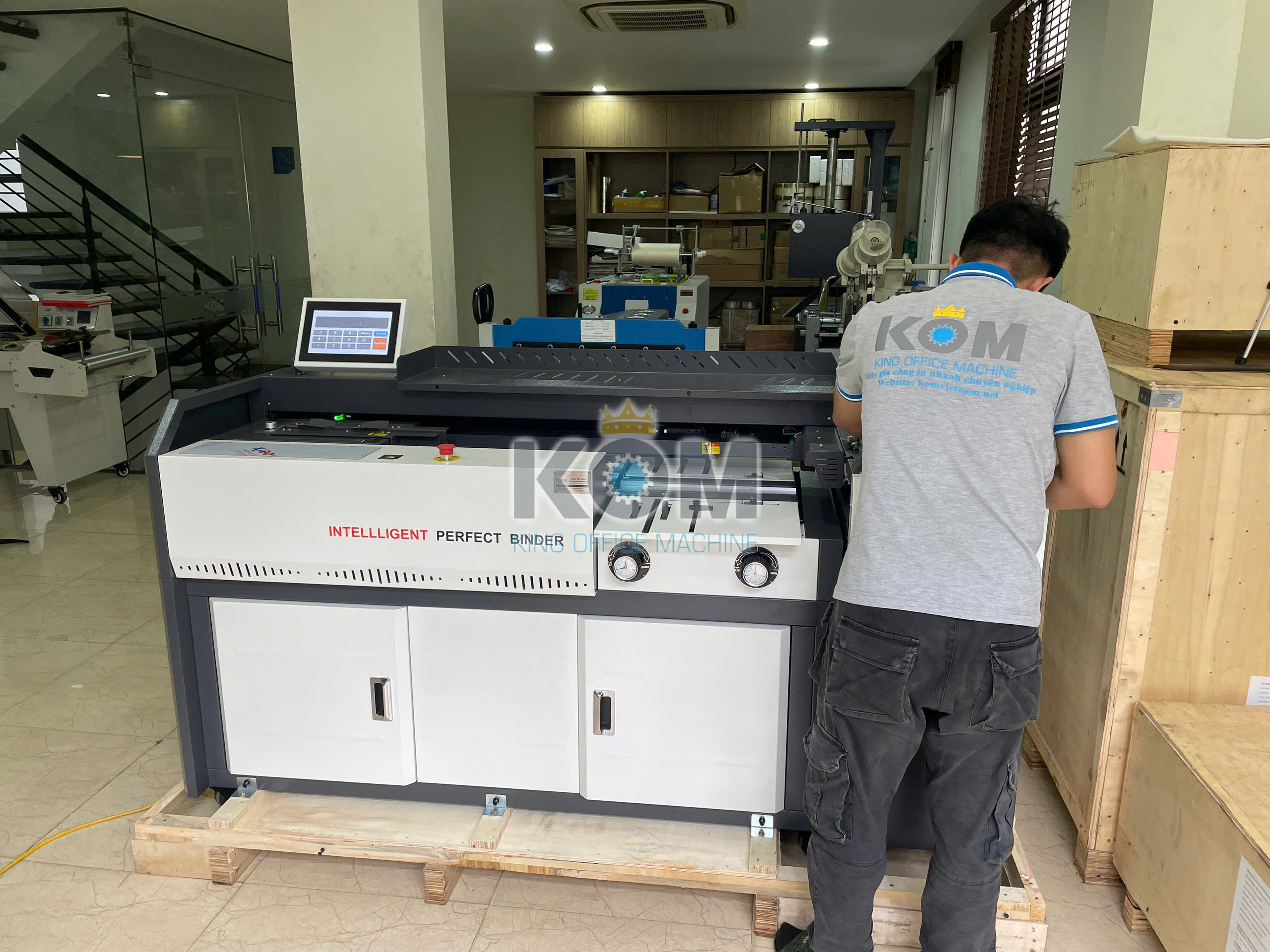 Máy vào bìa keo nhiệt tự động H10F 5 mua may dong sach keo nhiet tu dong H10F