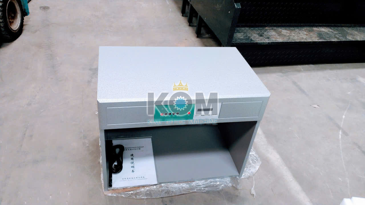 Tủ soi màu mực in offset 3 tu soi mau muc in D50